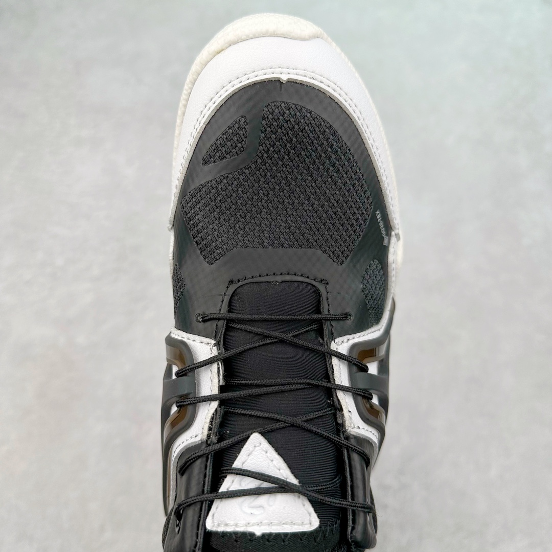 图片[4]-ECCO爱步2024年新款户外鞋防水透气越野跑鞋 健步踪迹系列 鞋面设有GORE-TEX防水薄膜 给你贴心防水保护 防水透气 直接注塑工艺连接鞋面与鞋底 一体成型 合脚稳固 BIOM自然律动科技鞋楦 符合人体工学 长效缓震带来裸足体验 橡胶大底 结合橡胶凸起鞋钉设计 适应多种地形 提供强劲抓地力与耐磨性 稳定支撑 越野无束 尺码：39 40 41 42 43 44（正常码）-选品中心