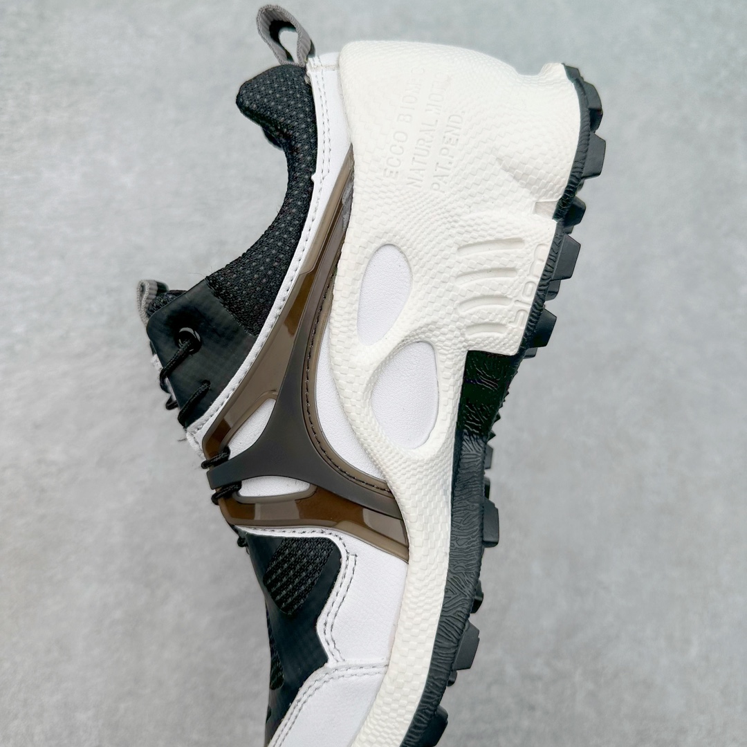 图片[7]-ECCO爱步2024年新款户外鞋防水透气越野跑鞋 健步踪迹系列 鞋面设有GORE-TEX防水薄膜 给你贴心防水保护 防水透气 直接注塑工艺连接鞋面与鞋底 一体成型 合脚稳固 BIOM自然律动科技鞋楦 符合人体工学 长效缓震带来裸足体验 橡胶大底 结合橡胶凸起鞋钉设计 适应多种地形 提供强劲抓地力与耐磨性 稳定支撑 越野无束 尺码：39 40 41 42 43 44（正常码）-选品中心