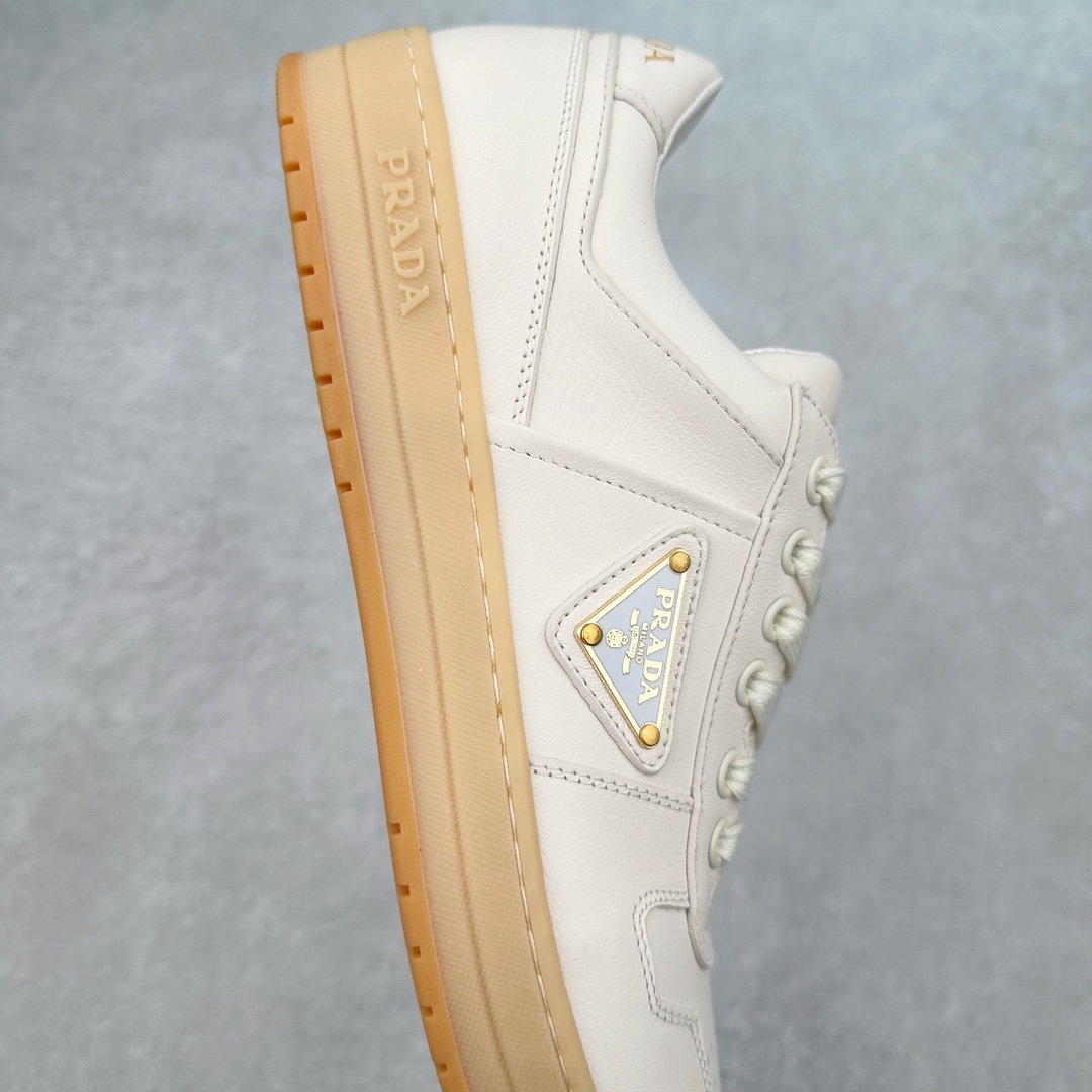图片[6]-＃纯原 PRADA普拉达 厚底徽标系带运动休闲男鞋系列 广东大厂品质 专柜同步 大气个性更潮更抢眼更追求档次，它将颠覆旧念，与您共度时尚潮人必备! 面料采用原版进口小牛皮 牛皮内里垫脚 橡胶发泡大底 轻便防滑耐磨 脚感舒适 款式耐看做工精细 配以简洁利落的鞋楦 彰显男人的果敢和硬朗 尺码：38-44（皮鞋码）-选品中心