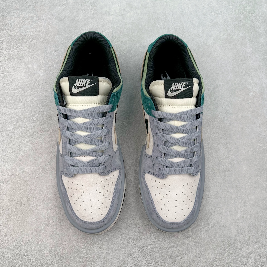 图片[2]-＃Z版纯原 NK Dunk Low 高端定制款 摩卡米白绿 DZ2794-566 独家原厂航空铝磨具打磨大底 鞋头坡度极致还原 原盒原配 圈内天花板工艺 原厂冲刀 超高清洁度 全鞋零毛边皮料切割 全套原楦原模倾力打造完美版型 采用原厂百宏鞋带以及原厂百宏织唛舌标 内标可供原厂几率过验 原厂中底布黄色点胶 原厂中底布拉帮走线遵循公司‼️尺码：36 36.5 37.5 38 38.5 39 40 40.5 41 42 42.5 43 44 44.5 45 46 47.5-选品中心