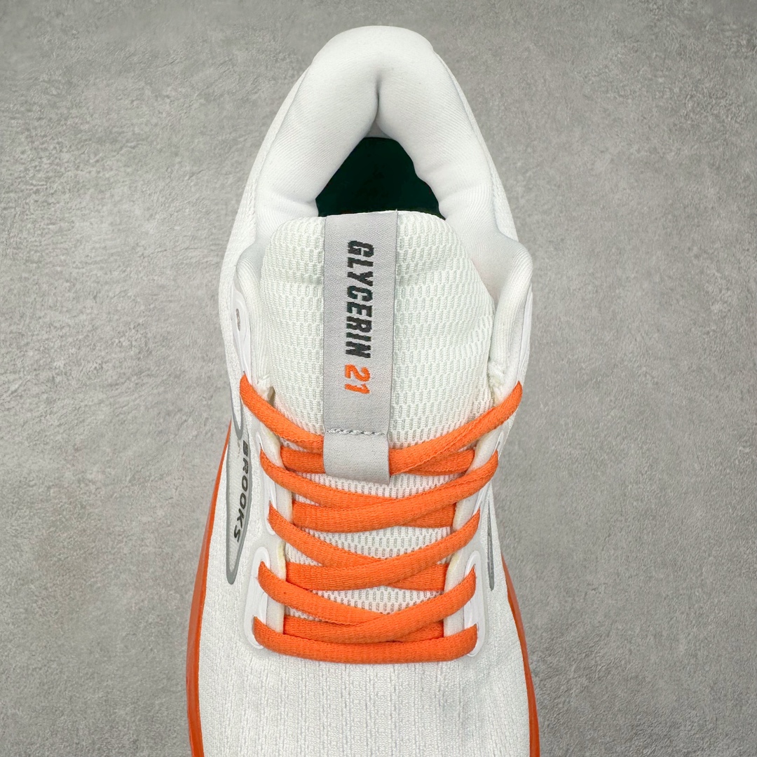 图片[5]-Brooks Hyperion Tempo 布鲁克斯竞速跑鞋 轻量训练缓震跑鞋马拉松运动鞋 Brooks 四大跑鞋之一 百年品牌 跑鞋从外形上基本就能判断这是一款速度跑鞋 简洁干练的外形结构和极强的运动流线型看着非常有速度感 上脚的第一感觉是非常轻 美码9码的鞋单只206g不到 从个人偏好来说 200g左右的竞速鞋最具安全感 鞋面采用单层网布 很薄 前掌使用了大量开放式网眼 排气直接快速 透气性上乘 鞋舌也是轻量化设计 仅为一层麂皮 和脚背完美贴合 鞋舌中央有个防偏穿孔 从实际穿着来看 通常鞋舌都是外偏 如果是防偏穿孔位于中心 防偏效果其实并不十分有效 如果采用趋外侧的偏心设计更有效 鞋帮泡棉填充量不大 但非常紧凑 贴合舒适 包裹稳固 内置硬质TPU保证必要的稳定性 跑鞋中底采用的是DNA FLASH科技材料 DNA FLASH中底科技 是Brooks第一款将氮气注入中底的创新科技 主要原理是借助“超临界流体”发泡技术 将液态氮稳定的转化为气态氮 并使其均匀地形成无数紧密贴合的密闭式气囊结构 尺码：40 40.5 41 42 42.5 43 44 44.5 45 46-选品中心