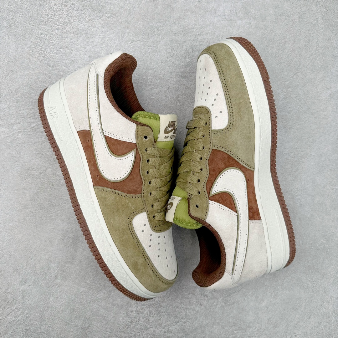 图片[3]-NK Air Force 1´07 Low 空军一号低帮百搭休闲运动板鞋 LF8989-999 柔软、弹性十足的缓震性能和出色的中底设计 横跨复古与现代的外型结合 造就出风靡全球 三十多年的Force 1 直到今天还深受青睐 尺码：36 36.5 37.5 38 38.5 39 40 40.5 41 42 42.5 43 44 44.5 45-选品中心