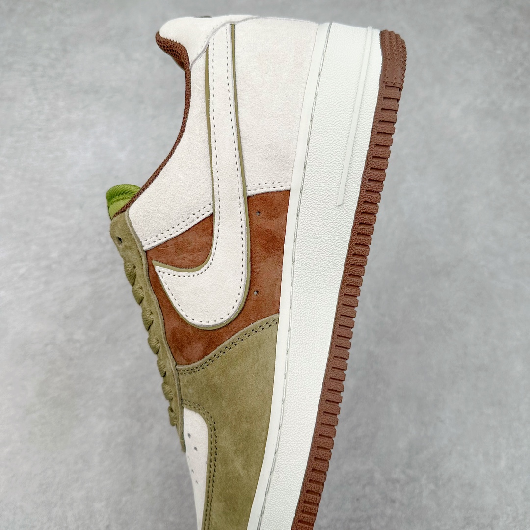 图片[7]-NK Air Force 1´07 Low 空军一号低帮百搭休闲运动板鞋 LF8989-999 柔软、弹性十足的缓震性能和出色的中底设计 横跨复古与现代的外型结合 造就出风靡全球 三十多年的Force 1 直到今天还深受青睐 尺码：36 36.5 37.5 38 38.5 39 40 40.5 41 42 42.5 43 44 44.5 45-选品中心