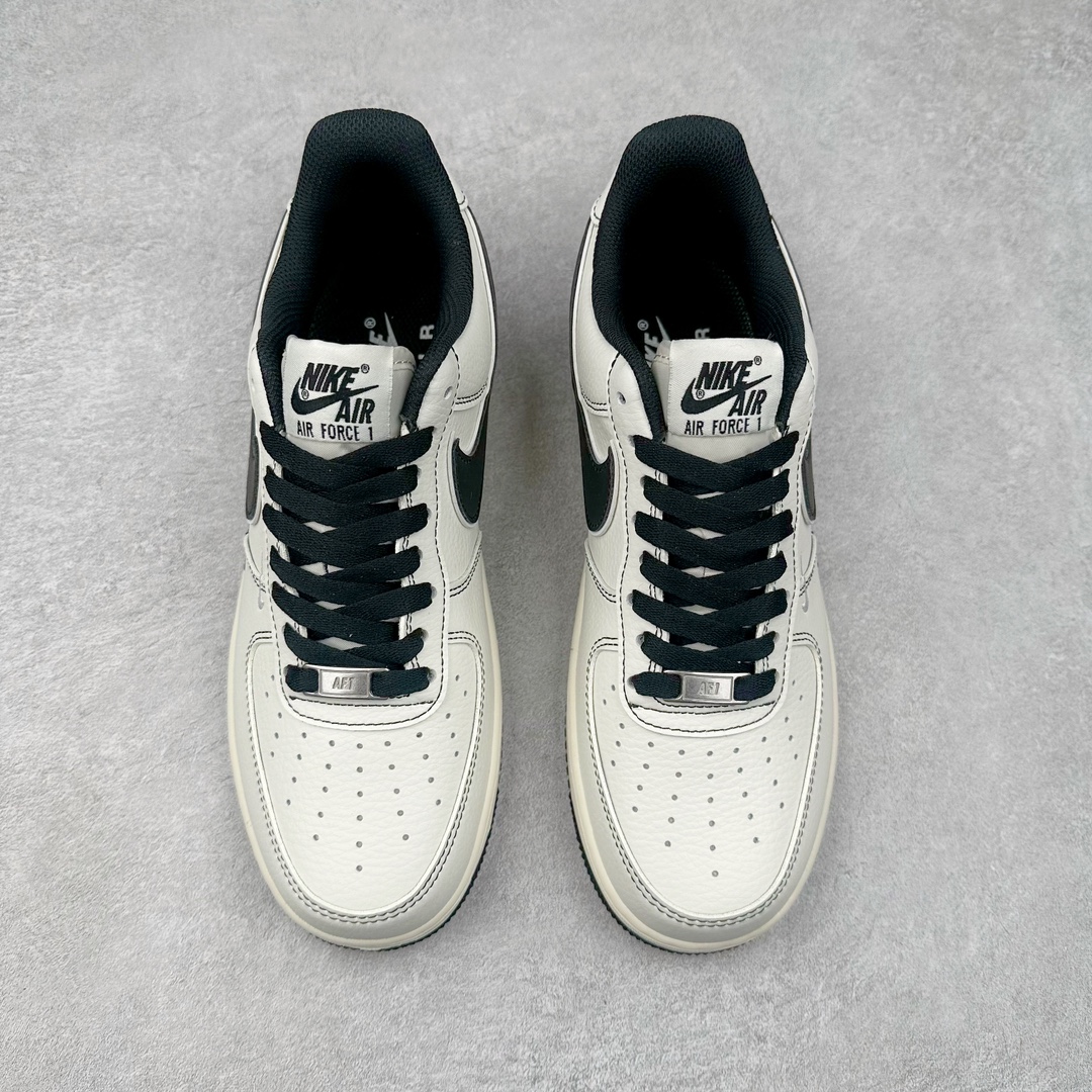 图片[2]-NK Air Force 1´07 Low 空军一号低帮百搭休闲运动板鞋 CW2288-111 柔软、弹性十足的缓震性能和出色的中底设计 横跨复古与现代的外型结合 造就出风靡全球 三十多年的Force 1 直到今天还深受青睐 尺码：36 36.5 37.5 38 38.5 39 40 40.5 41 42 42.5 43 44 44.5 45-选品中心