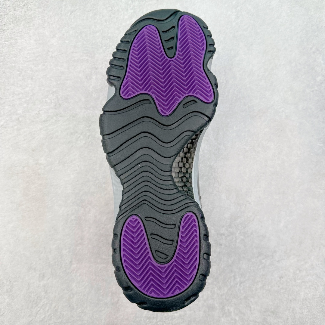 图片[9]-＃NC版 Air Jordan AJ11 Retro 黑灰 CT8012-005 原楦原档案数据开模打造 原厂中底拉帮钢印 原厂漆皮 防冻不开裂 头层皮料 原装鞋撑 水晶大底正确色度色泽 原楦原数据刺绣 原厂车缝走线及对位 毫厘不差 飞人logo采用原数据电脑刺绣 原装正品碳纤维真实碳板 增强抗扭 原内标 原盒标 正确官方原盒 原厂防氧化水晶外底 原厂配套厂全掌solo气垫 尺码：40 40.5 41 42 42.5 43 44 44.5 45 46 47.5-选品中心