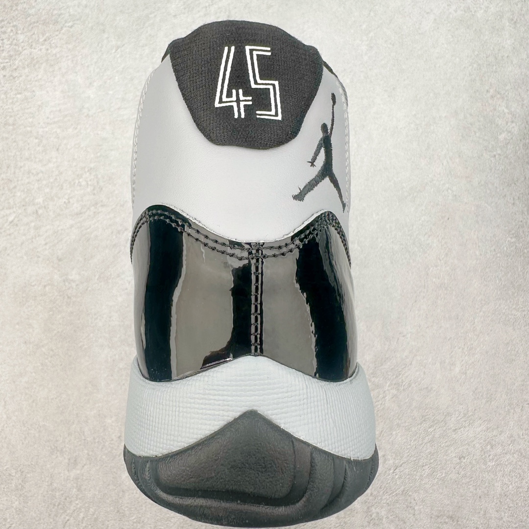 图片[8]-＃NC版 Air Jordan AJ11 Retro 黑灰 CT8012-005 原楦原档案数据开模打造 原厂中底拉帮钢印 原厂漆皮 防冻不开裂 头层皮料 原装鞋撑 水晶大底正确色度色泽 原楦原数据刺绣 原厂车缝走线及对位 毫厘不差 飞人logo采用原数据电脑刺绣 原装正品碳纤维真实碳板 增强抗扭 原内标 原盒标 正确官方原盒 原厂防氧化水晶外底 原厂配套厂全掌solo气垫 尺码：40 40.5 41 42 42.5 43 44 44.5 45 46 47.5-选品中心