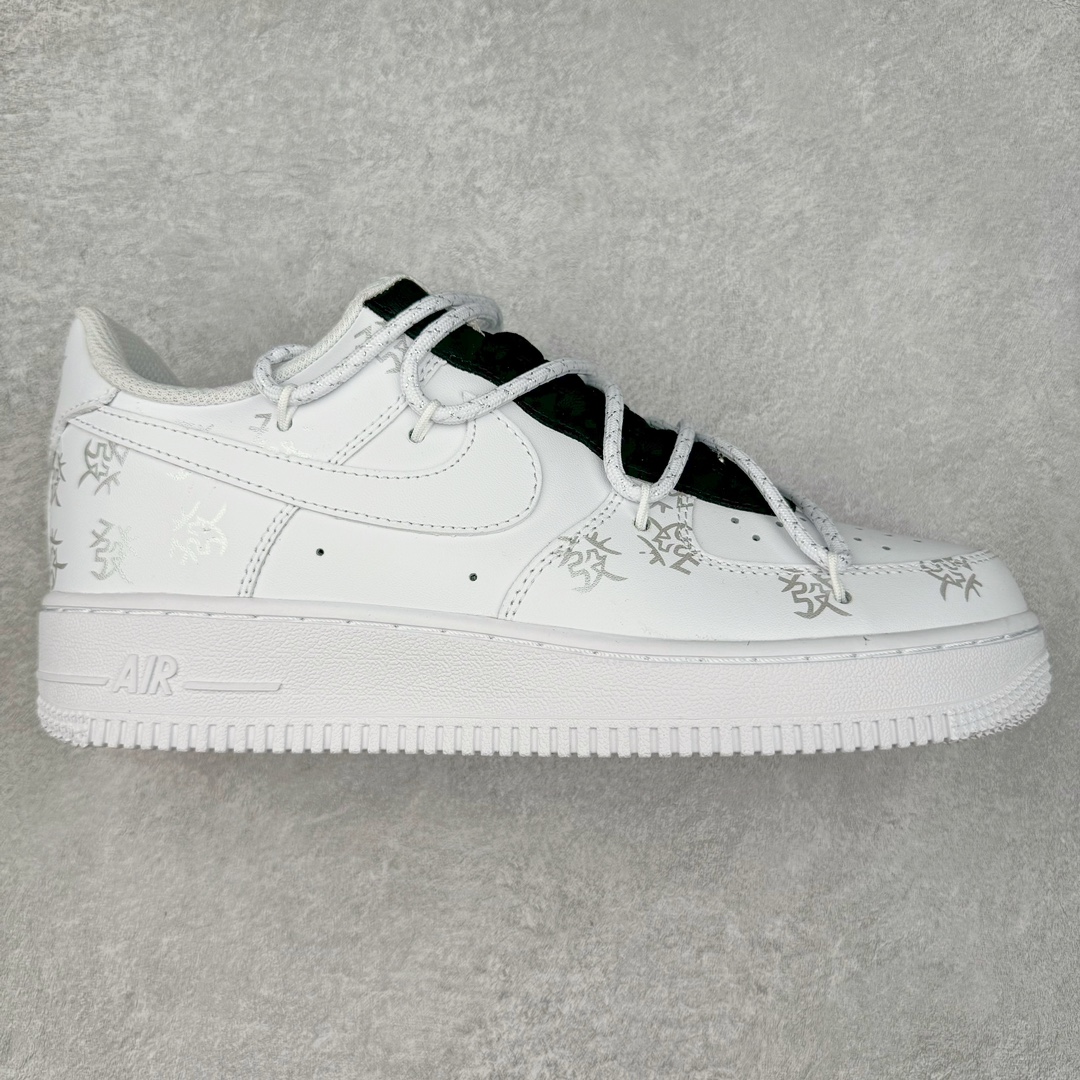 NK Air Force 1´07 Low 空军一号低帮百搭休闲运动板鞋 ZH0316-048 柔软、弹性十足的缓震性能和出色的中底设计 横跨复古与现代的外型结合 造就出风靡全球 三十多年的Force 1 直到今天还深受青睐 尺码:36 36.5 37.5 38 38.5 39 40 40.5 41 42 42.5 43 44 44.5 45-选品中心