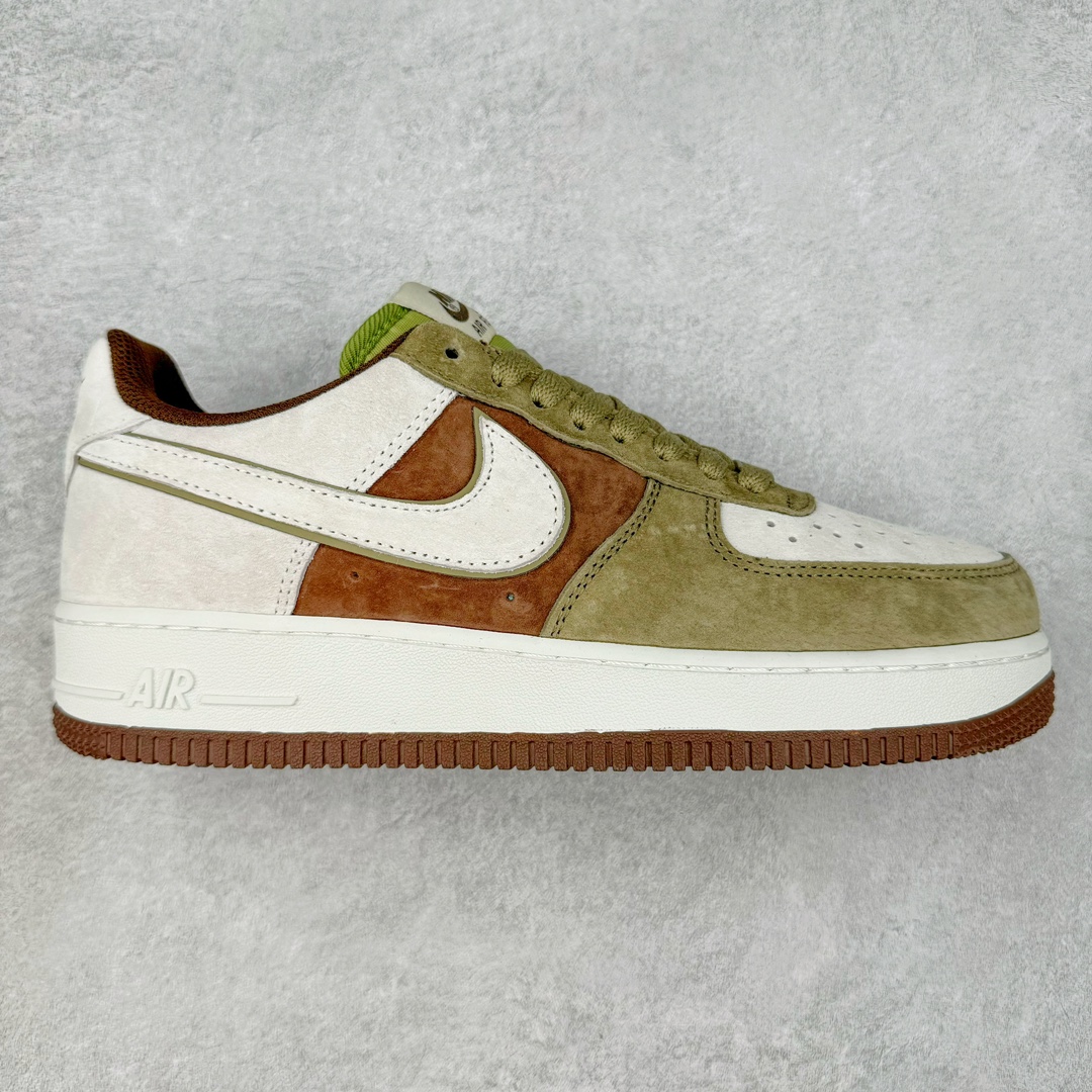 NK Air Force 1´07 Low 空军一号低帮百搭休闲运动板鞋 LF8989-999 柔软、弹性十足的缓震性能和出色的中底设计 横跨复古与现代的外型结合 造就出风靡全球 三十多年的Force 1 直到今天还深受青睐 尺码：36 36.5 37.5 38 38.5 39 40 40.5 41 42 42.5 43 44 44.5 45-选品中心
