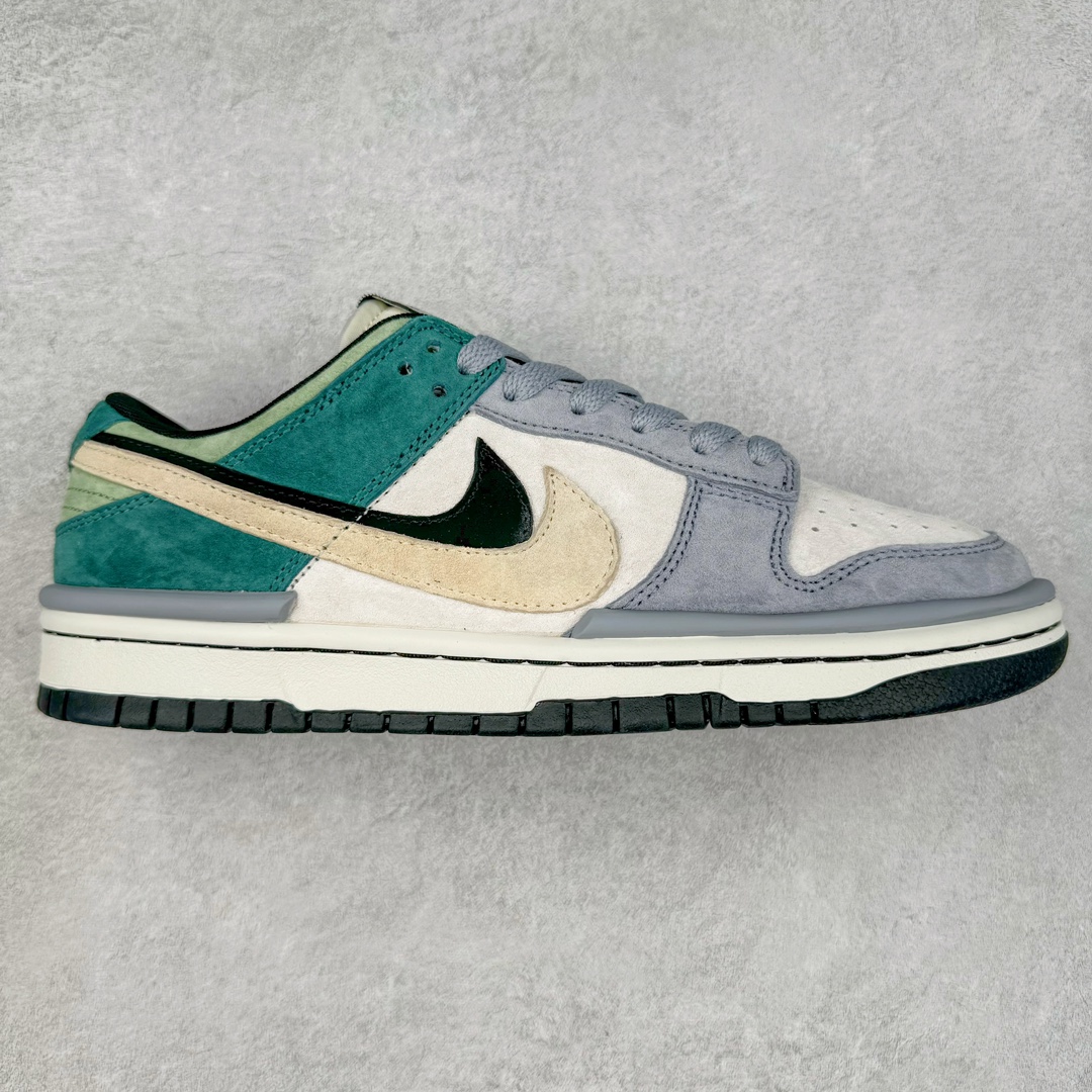 ＃Z版纯原 NK Dunk Low 高端定制款 摩卡米白绿 DZ2794-566 独家原厂航空铝磨具打磨大底 鞋头坡度极致还原 原盒原配 圈内天花板工艺 原厂冲刀 超高清洁度 全鞋零毛边皮料切割 全套原楦原模倾力打造完美版型 采用原厂百宏鞋带以及原厂百宏织唛舌标 内标可供原厂几率过验 原厂中底布黄色点胶 原厂中底布拉帮走线遵循公司‼️尺码：36 36.5 37.5 38 38.5 39 40 40.5 41 42 42.5 43 44 44.5 45 46 47.5-选品中心