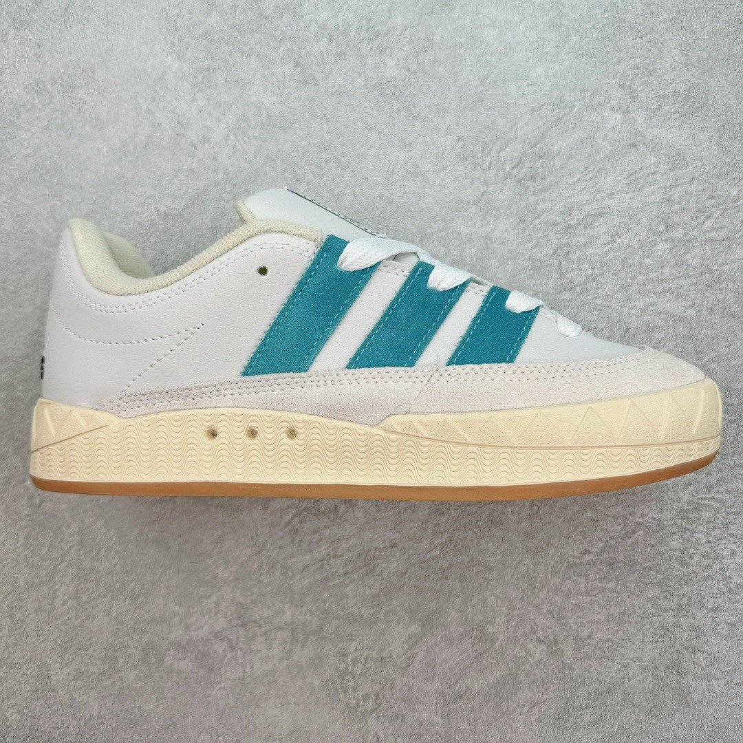 图片[7]-＃C版纯原 AD Originals Campus 00s 学院系列面包风经典复古低帮百搭休闲运动板鞋 IH3266 原鞋开发 正确版型 市面唯一全鞋采用原厂头层SD皮料 正确宽版鞋盒 清洁度完美 诠释最高工艺 这次 Originals 选择了以经典复古鞋型 Campus 为蓝本打造全新面包鞋 这款鞋型联名不断 冠希当年对它更是钟爱有加 论牌面丝毫不输贝壳头、Forum 等大热鞋型 这次 Campus 一改 80 年代的瘦长造型 鞋舌、鞋身、鞋底甚至细节都变大了 营造出千禧年前后流行的面包鞋宽大廓形 因此鞋名改为 Campus 00s 鞋身采用绒面皮料搭配白色常规皮革 质感上还是延续了经典 Campus 的设计 鞋舌填充更加饱满 让鞋款整体看起来更加圆润 搭配上这款浅蓝配色「蓝胖子」造型真的很可爱 鞋舌还加入了与以往 Campus 不同的全新三叶草 Logo 令造型更具千禧气息 鞋带也采用了加宽的设计 如果你不喜欢 这次还附送了传统鞋带可以替换 鞋底采用了米黄做旧设计 凸显鞋款的复古年代感 除了清新可人的浅蓝配色 还有一款酷灰配色 造型更加硬朗复古 而且相比浅蓝配色更加耐脏 尺码：36 36⅔ 37⅓ 38 38⅔ 39⅓ 40 40⅔ 41⅓ 42 42⅔ 43⅓ 44 44 ⅓ 45-选品中心