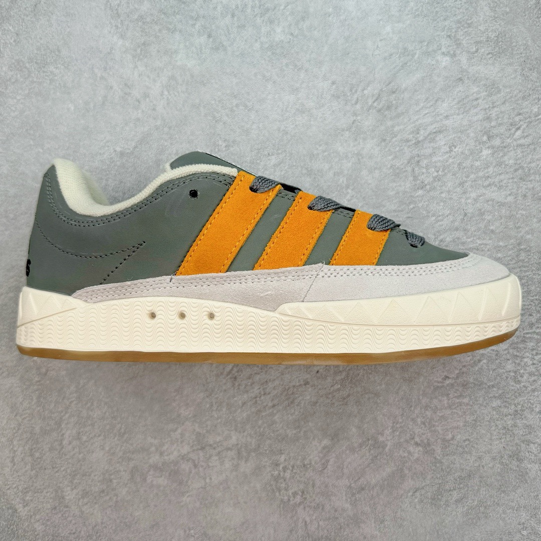 图片[6]-＃C版纯原 AD Originals Campus 00s 学院系列面包风经典复古低帮百搭休闲运动板鞋 IH3266 原鞋开发 正确版型 市面唯一全鞋采用原厂头层SD皮料 正确宽版鞋盒 清洁度完美 诠释最高工艺 这次 Originals 选择了以经典复古鞋型 Campus 为蓝本打造全新面包鞋 这款鞋型联名不断 冠希当年对它更是钟爱有加 论牌面丝毫不输贝壳头、Forum 等大热鞋型 这次 Campus 一改 80 年代的瘦长造型 鞋舌、鞋身、鞋底甚至细节都变大了 营造出千禧年前后流行的面包鞋宽大廓形 因此鞋名改为 Campus 00s 鞋身采用绒面皮料搭配白色常规皮革 质感上还是延续了经典 Campus 的设计 鞋舌填充更加饱满 让鞋款整体看起来更加圆润 搭配上这款浅蓝配色「蓝胖子」造型真的很可爱 鞋舌还加入了与以往 Campus 不同的全新三叶草 Logo 令造型更具千禧气息 鞋带也采用了加宽的设计 如果你不喜欢 这次还附送了传统鞋带可以替换 鞋底采用了米黄做旧设计 凸显鞋款的复古年代感 除了清新可人的浅蓝配色 还有一款酷灰配色 造型更加硬朗复古 而且相比浅蓝配色更加耐脏 尺码：36 36⅔ 37⅓ 38 38⅔ 39⅓ 40 40⅔ 41⅓ 42 42⅔ 43⅓ 44 44 ⅓ 45-选品中心