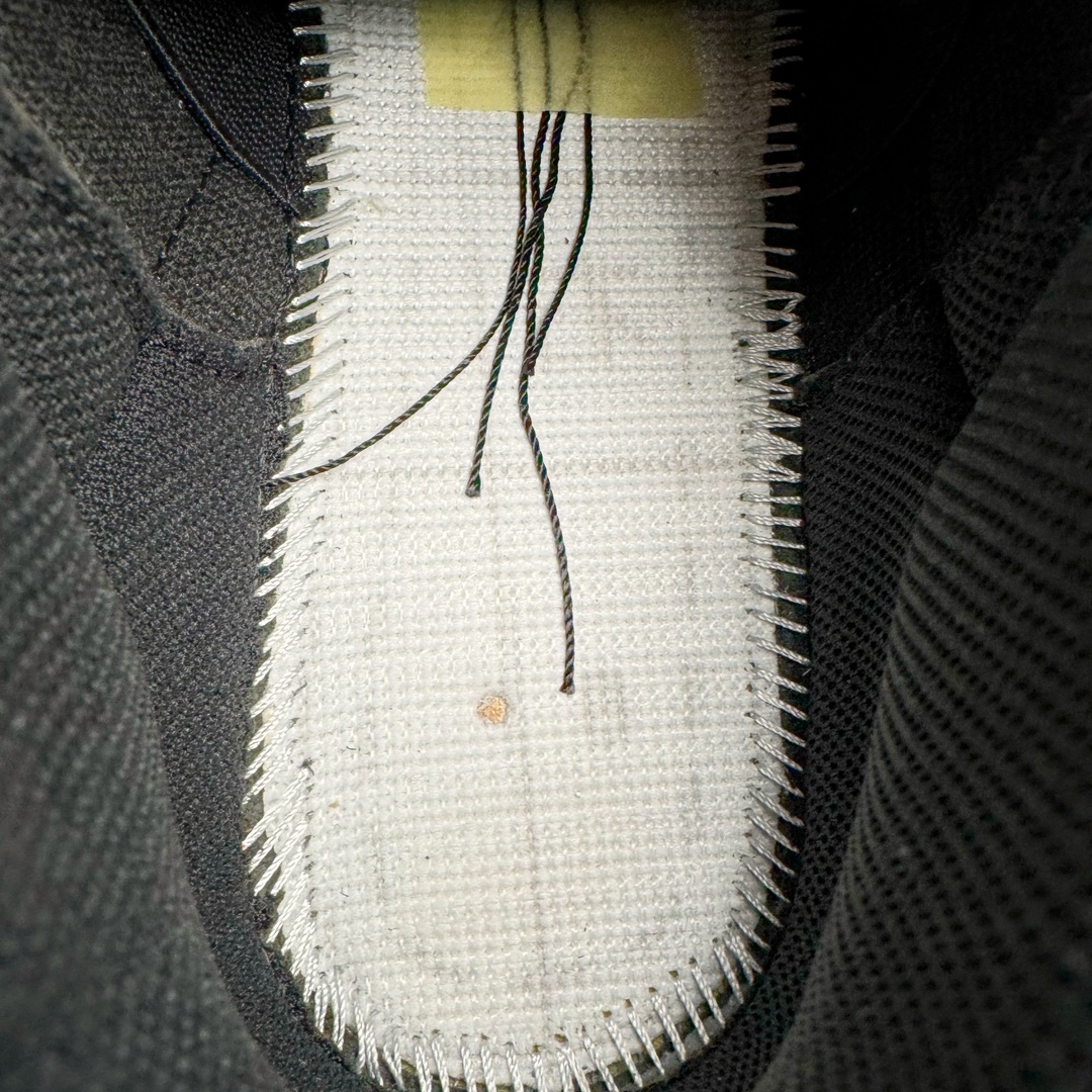 图片[19]-＃PK纯原 J Balvin x Air Jordan AJ3 联名黑红 彩虹渐变 FN0344-001 目前市场最推荐的产品 市场唯一正确批次 操刀耗时半年巨作 超合理的单价 拒绝高利润 全套原纸板楦头开发 原厂大底磨具加持立体防滑纹理 原装可视Air Sole气垫 原汁原味最完美的三代版型 唯一正确鞋头趴度弧度高度鞋身腰线 原厂TPU彩虹扎染后跟饰片 正确内里反口里网布 皮料菱角分明不变形无多余毛边 广东原厂zp同批次手工大底描漆拉丝 市场唯一原厂鞋扣模具 原厂织唛标 原厂飞人电绣工艺 尾指中部跳三针 独家绑鞋带手法 印刷中底布 四线拉帮 米色美纹纸贴合固定 进口港宝加持 后跟自然饱满 全鞋荧光划线卡点 追求极致完美 每一双都是工艺品 多重QC质检 超越公司货的品控标准 实实在在的免检产品 尺码：40 40.5 41 42 42.5 43 44 44.5 45 46 47.5 48.5-选品中心