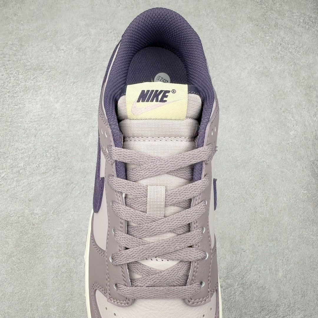 图片[5]-＃K1 NK Dunk Low FQ8249-100 全新支线性价比拉满 迎合行情定价 正确头层皮料 细节均购入原鞋校对开发 全套原纸板楦头加持 细节品控鞋型稳定 独家私模官方最新原厂磨具打造大底 鞋头坡度极致还原 原盒原配 玻璃冲刀 超高清洁度 全鞋零毛边皮料切割 正确中底布背胶中底布拉帮走线 尺码：36 36.5 37.5 38 38.5 39 40 40.5 41 42 42.5 43 44 44.5 45 46-选品中心