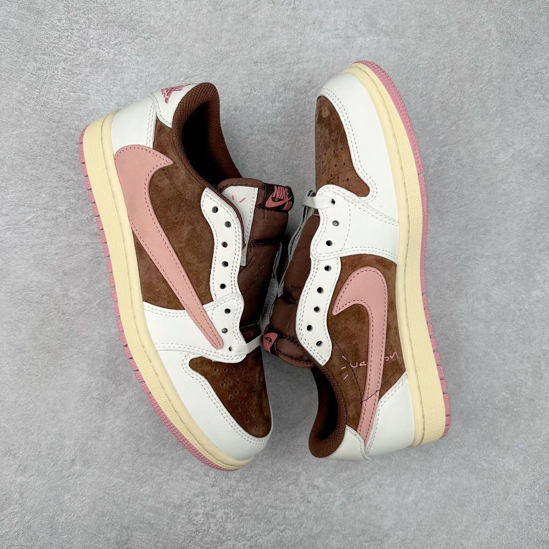 图片[3]-＃KZ神版莞产 Travis Scott x Air Jordan AJ1 Low OG SP TS联名倒钩低帮 白棕粉 DZ4137-206 全系列配色 外贸特供批次 新配色不断更新开发 市场中端王者 全套原纸板楦头开发 确保原汁原味 完美呈现一代版型 一比一鞋头弧度高度鞋身弧度 此版本只针对中端市场 细节品控鞋型随意秒杀市面同价位 鞋型完美 不臃肿别扭 头层皮料加持 用料绝不含糊 进口玻璃冲刀皮料裁剪零毛边 电脑针车工艺 超高鞋面清洁度 最高QC检验标准 控制溢胶瑕疵 原盒原配 飞翼3D高频深度立体 工艺方面大到整体鞋型 漏斗收腰 底线拉帮 LOGO立体程度 小到针眼排布 载片对称 冲孔效果 鞋标规范 鞋垫背胶等等 无一不是口碑收割 每双都是一个回头客 尺码：36 36.5 37.5 38 38.5 39 40 40.5 41 42 42.5 43 44 44.5 45 46 47.5-选品中心