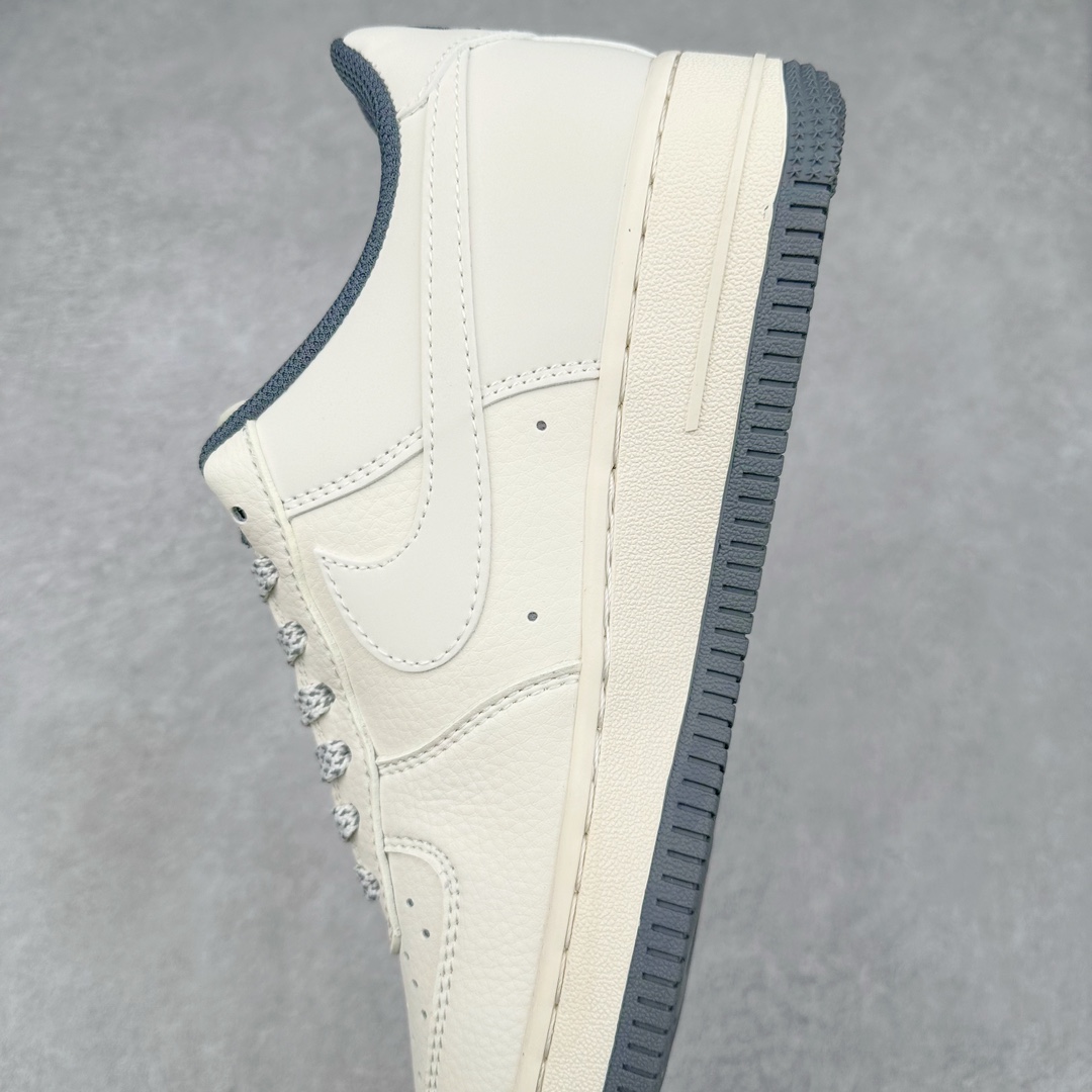 图片[7]-NK Air Force 1´07 Low 空军一号低帮百搭休闲运动板鞋 XZ6188-012 柔软、弹性十足的缓震性能和出色的中底设计 横跨复古与现代的外型结合 造就出风靡全球 三十多年的Force 1 直到今天还深受青睐 尺码：36 36.5 37.5 38 38.5 39 40 40.5 41 42 42.5 43 44 44.5 45-选品中心