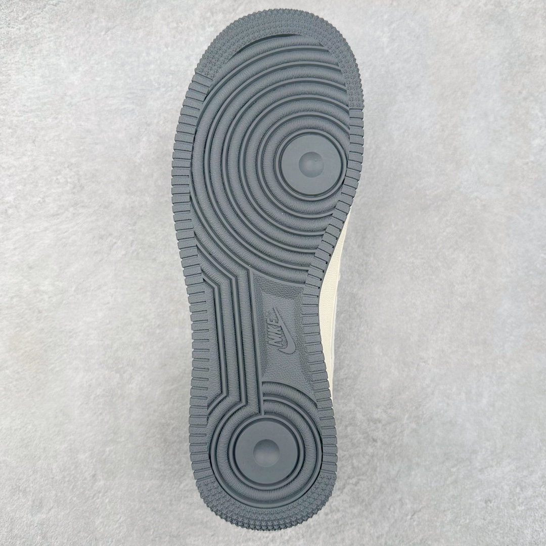 图片[9]-NK Air Force 1´07 Low 空军一号低帮百搭休闲运动板鞋 XZ6188-012 柔软、弹性十足的缓震性能和出色的中底设计 横跨复古与现代的外型结合 造就出风靡全球 三十多年的Force 1 直到今天还深受青睐 尺码：36 36.5 37.5 38 38.5 39 40 40.5 41 42 42.5 43 44 44.5 45-选品中心