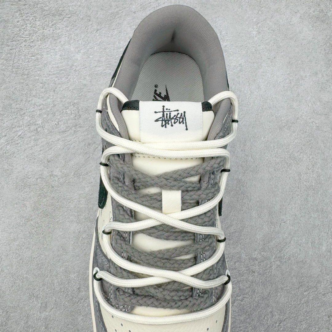 图片[5]-NK Dunk Low 定制配色 SJ2068-305 大厂出品 极力推荐 原装头层材料 独家版型蒸餾加工帶來的是更好的视觉和脚感体验大厂纯原品质出货 清洁度 电绣工艺 皮料切割干净无任何毛边 细节完美 尺码：36 36.5 37.5 38 38.5 39 40 40.5 41 42 42.5 43 44 44.5 45 46 47.5-选品中心