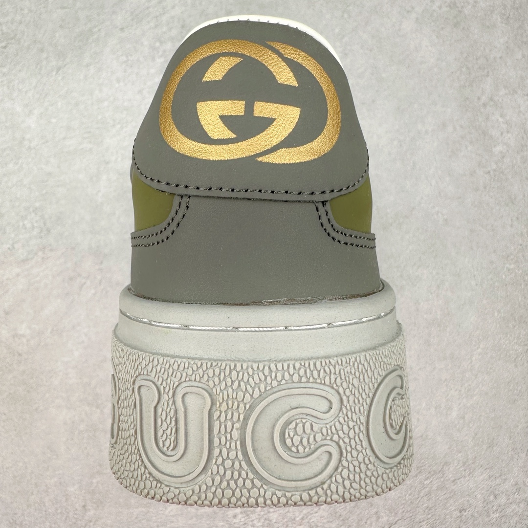 图片[8]-＃纯原福利 Gucci Chunky B Screener GG 古驰饼干鞋运动休闲鞋系列 纯原级别 原版盒子 官方一致原版 原标原盒 官方全套配件 原装雪梨形超软沙绒纸团 手工上线 不开胶 该品牌鞋款在制作中使用的是环保植物胶水 采用版凝胶技术(空胶工艺）存在一些缝隙属于正常现象 不用担心会影响到您的正常使用效果 采用厚底结构 巧妙运用外观设计、配色和材质三重元素 展现出复古风范 别致的橡胶鞋底 搭配米色和乌木色经典GG帆布鞋身及同色调皮革滚边 突显时尚大气的品味 尺码：35 36 37 38 39 40 41 42 43 44 45-选品中心