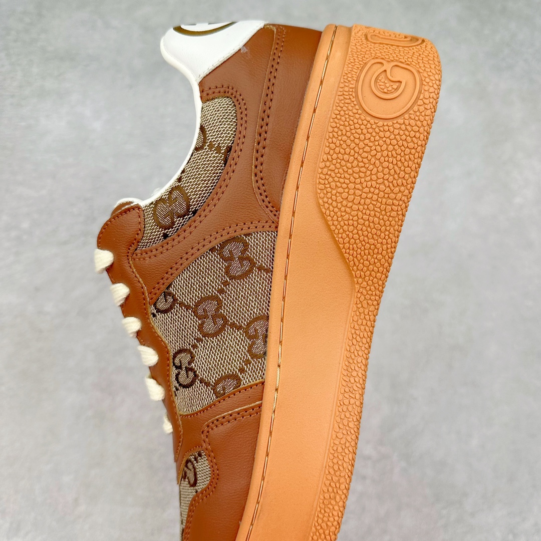 图片[7]-＃纯原福利 Gucci Chunky B Screener GG 古驰饼干鞋运动休闲鞋系列 纯原级别 原版盒子 官方一致原版 原标原盒 官方全套配件 原装雪梨形超软沙绒纸团 手工上线 不开胶 该品牌鞋款在制作中使用的是环保植物胶水 采用版凝胶技术(空胶工艺）存在一些缝隙属于正常现象 不用担心会影响到您的正常使用效果 采用厚底结构 巧妙运用外观设计、配色和材质三重元素 展现出复古风范 别致的橡胶鞋底 搭配米色和乌木色经典GG帆布鞋身及同色调皮革滚边 突显时尚大气的品味 尺码：35 36 37 38 39 40 41 42 43 44 45-选品中心