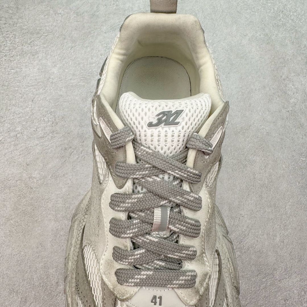 图片[5]-＃XP BALENCIAGA 3XL Sneakers 巴黎世家十代网布系带低帮走秀复古老爹鞋 全套原纸板楦头开发 最原汁原味的灵魂版型 全鞋荧光划线卡点 胶水把控整洁度追求极致完美 每一双都是工艺品 多重QC质检 超越公司货的品控标准 实实在在的免检产品 原盒原配 正确字体电绣 粗细、位置、大小正确 侧边TPU 透气孔匹配意产原版 正确分离大底 TPU软底 原版一致大底LOGO 立体感十足 原厂皮料水洗做旧 采购原厂网纱 不含皮革 网布材料和聚氨酯 磨损效果 鞋头边缘和后帮 Balenciaga 徽标 鞋面和后跟凸印尺码 鞋舌 3XL 橡胶品牌标识和反光细节 鞋帮拉袢和鞋舌拉祥 配反光细节 备用鞋带在鞋履前侧 可在穿着前取下 便于不同造型搭配 偏大一码 尺码：35 36 37 38 39 40 41 42 43 44 45-选品中心