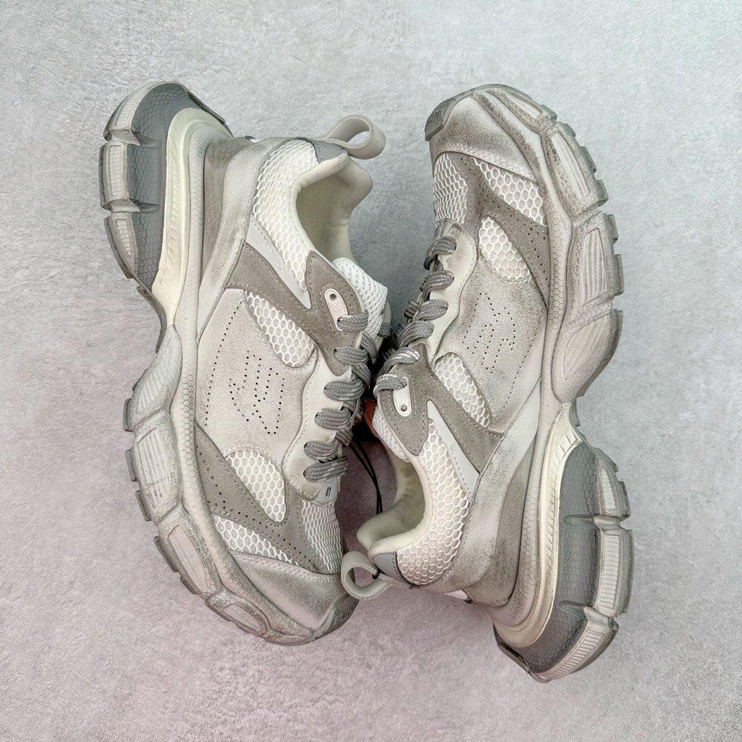 图片[3]-＃XP BALENCIAGA 3XL Sneakers 巴黎世家十代网布系带低帮走秀复古老爹鞋 全套原纸板楦头开发 最原汁原味的灵魂版型 全鞋荧光划线卡点 胶水把控整洁度追求极致完美 每一双都是工艺品 多重QC质检 超越公司货的品控标准 实实在在的免检产品 原盒原配 正确字体电绣 粗细、位置、大小正确 侧边TPU 透气孔匹配意产原版 正确分离大底 TPU软底 原版一致大底LOGO 立体感十足 原厂皮料水洗做旧 采购原厂网纱 不含皮革 网布材料和聚氨酯 磨损效果 鞋头边缘和后帮 Balenciaga 徽标 鞋面和后跟凸印尺码 鞋舌 3XL 橡胶品牌标识和反光细节 鞋帮拉袢和鞋舌拉祥 配反光细节 备用鞋带在鞋履前侧 可在穿着前取下 便于不同造型搭配 偏大一码 尺码：35 36 37 38 39 40 41 42 43 44 45-选品中心