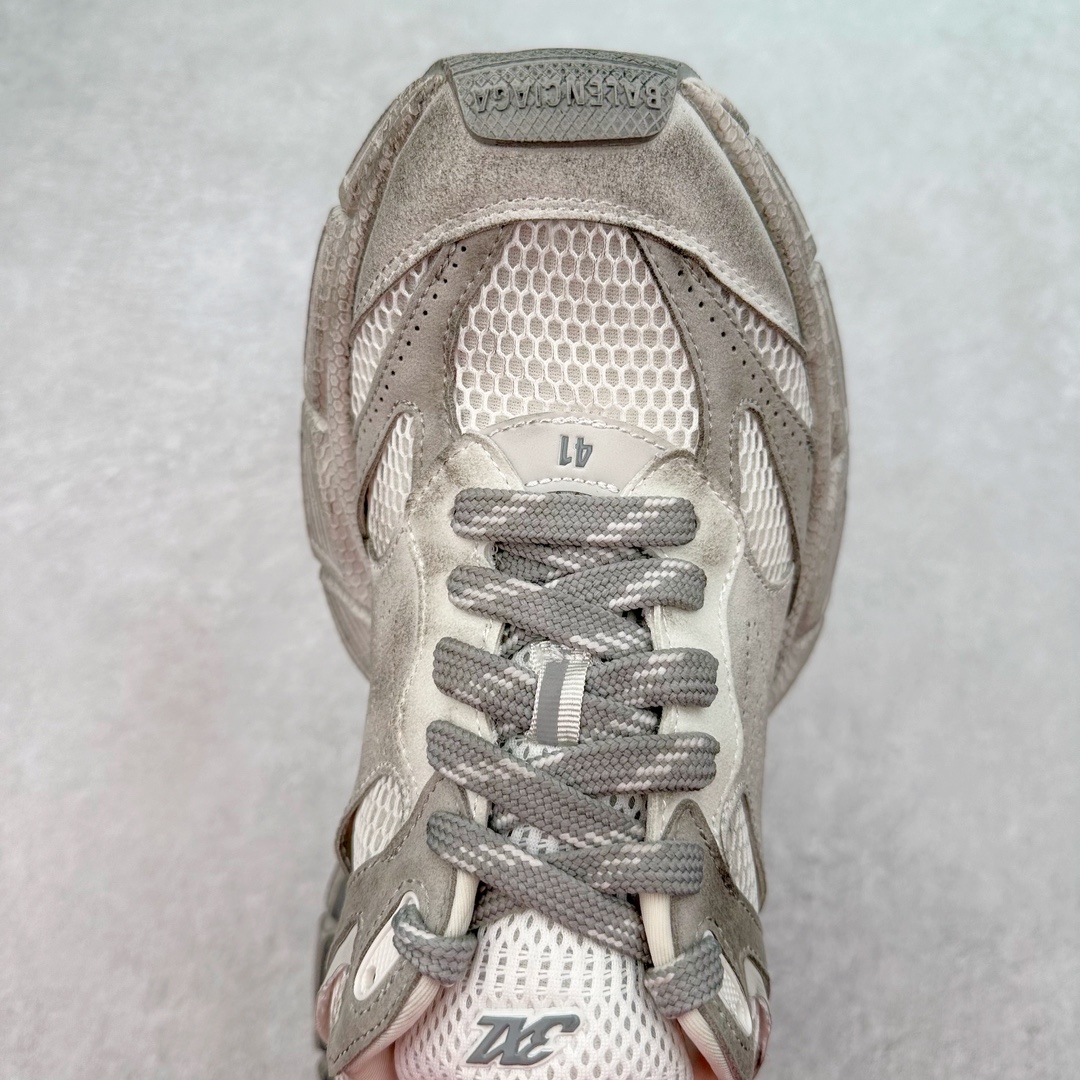 图片[4]-＃XP BALENCIAGA 3XL Sneakers 巴黎世家十代网布系带低帮走秀复古老爹鞋 全套原纸板楦头开发 最原汁原味的灵魂版型 全鞋荧光划线卡点 胶水把控整洁度追求极致完美 每一双都是工艺品 多重QC质检 超越公司货的品控标准 实实在在的免检产品 原盒原配 正确字体电绣 粗细、位置、大小正确 侧边TPU 透气孔匹配意产原版 正确分离大底 TPU软底 原版一致大底LOGO 立体感十足 原厂皮料水洗做旧 采购原厂网纱 不含皮革 网布材料和聚氨酯 磨损效果 鞋头边缘和后帮 Balenciaga 徽标 鞋面和后跟凸印尺码 鞋舌 3XL 橡胶品牌标识和反光细节 鞋帮拉袢和鞋舌拉祥 配反光细节 备用鞋带在鞋履前侧 可在穿着前取下 便于不同造型搭配 偏大一码 尺码：35 36 37 38 39 40 41 42 43 44 45-选品中心