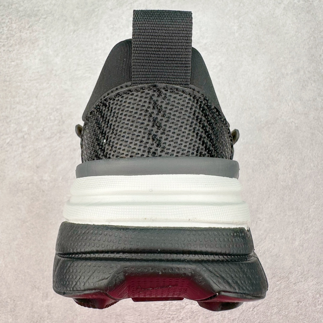 图片[8]-NK V2K Runtekk 减震防滑低帮 复古老爹鞋跑步鞋 FN0736-005 鞋款被命名为 Runtekk 设计上借鉴了 2000 年的跑鞋风格 配色上以金属银为主调 简练又有复古运动气质 材质上使用大面积网眼、皮革、TPU 组成 支撑和透气性肯定不错 中底处由 Cushlon 泡绵打造 保证在压马路时可以提供优秀脚感 并通过一手做旧氧化效果突出复古感 中底造型很容易让大家联想到巴黎世家3XL 增高效果同样不能忽视 尺码：36 36.5 37.5 38 38.5 39 40 40.5 41 42 42.5 43 44 44.5 45-选品中心