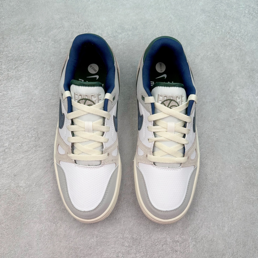 图片[2]-＃福利特价 NK Full Force Low 全力以赴系列中复古休闲运动文化篮球板鞋 复古风潮刮呀刮呀刮，鞋圈大厂们挖呀挖呀挖，感觉大家都有光明的未来！不过吧，这鞋款底蕴再怎么深，感觉也禁不住现在这挖法。所以除了单纯的老鞋复刻，大厂们也开发了不少新思路。估计绝大部分小伙伴，包括我在内，应该都没见过这款鞋。但莫名地，我总觉得这是不是一款古早时期的老鞋。毕竟这货，复古味实在太冲了！Full Force 选择采用全皮革鞋面，还有复杂框架➕纯白配色组合，复古氛围拿捏得十分精准。用作点缀的黑、红两色，也同样是 OG 气息拉满的存在。鞋舌标上的篮球 Logo，自带一种，富有年代感的独特辨识度。相当吸睛的，做旧中底➕红色外底组合，则是大大拉高了整鞋的潮流感。还有若隐若现，并不常见的凸印设计，给这鞋加了不少高级质感分。尺码：36 36.5 37.5 38 38.5 39 40 40.5 41 42 42.5 43 44 44.5 45-选品中心