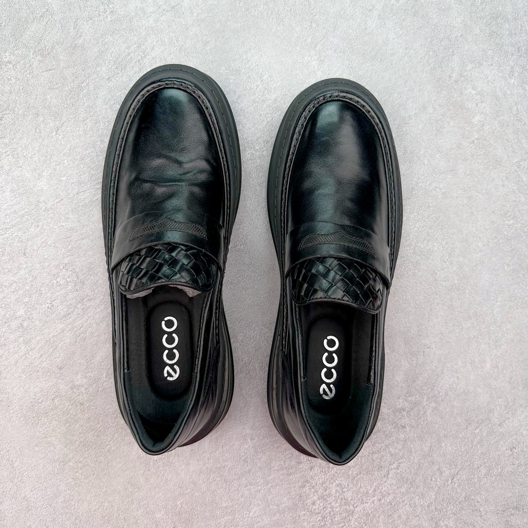 图片[3]-ECCO爱步男士乐福鞋 2024年新款牛皮皮鞋商务豆豆鞋都市伦敦系列 牛皮鞋面 触感如肤 甄选优质牛皮搭配柔软的纺织衬里，以缜密缝线细诉精湛工艺，集舒适与格调一体 圆头的款式设计令鞋头区域更加宽敞舒适，宽楦鞋型适应多种脚型，久穿不累 直接注塑PU鞋底，更加符合人体工学 轻盈柔软，舒适耐穿 沿袭时髦制鞋匠的工艺品质，将舒适脚感与百搭风尚巧妙融为一体，数道工序带来定制般的非凡体验 尺码：38 39 40 41 42 43（皮鞋码）-选品中心