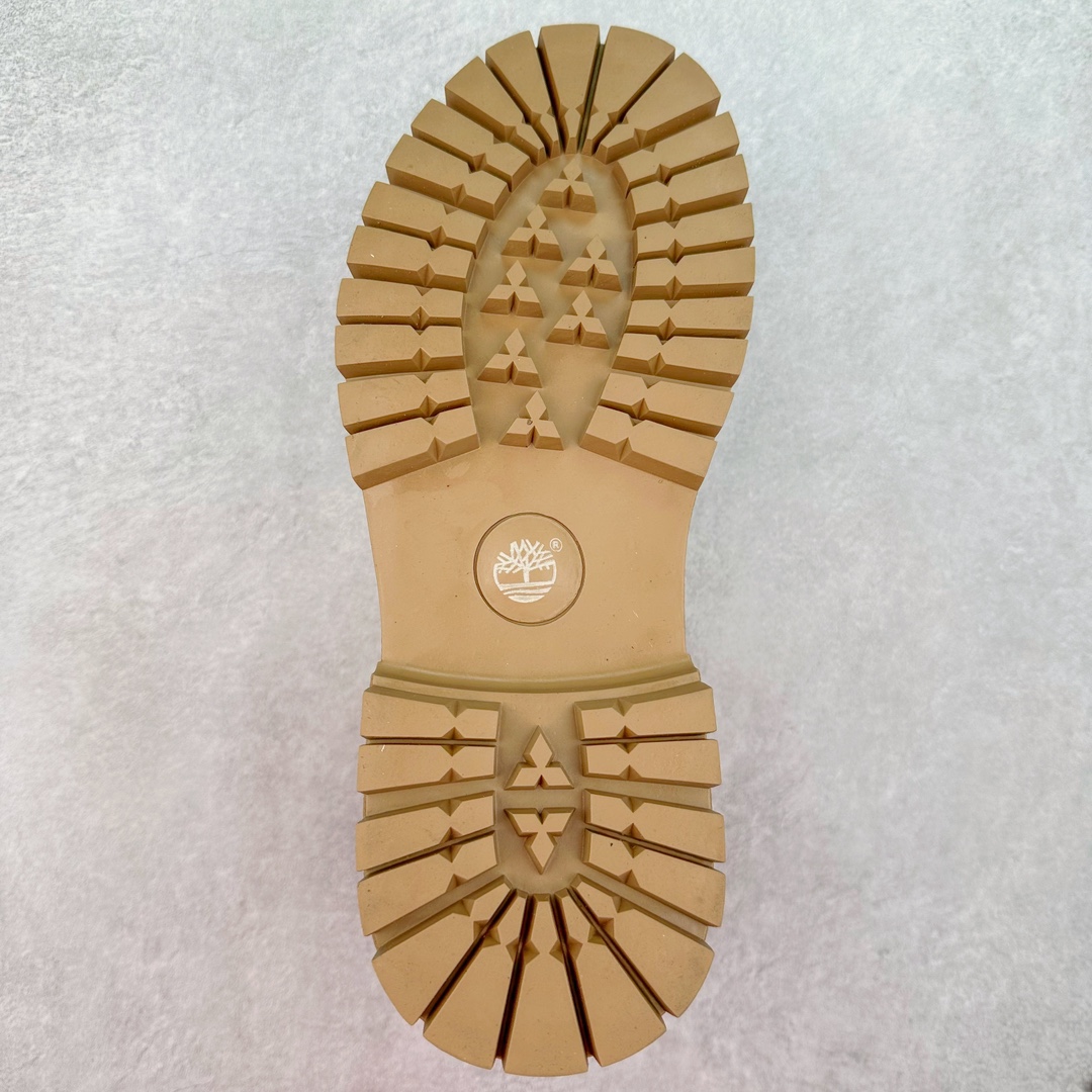 图片[9]-Timberland添柏岚/天伯伦户外高帮休闲大黄靴系列 #广东大厂品质 原盒原包装 #24ss新款 时尚潮流搭配 面料采用意大利🇮🇹顶级磨砂细纹牛皮 搭配防臭防腐真皮乳胶鞋垫 大底到五金都是代工厂原材料制作 同原版固特异永不开胶工艺 好货不杀猪 首单质量严格把控 全网独家首发 品质毋庸置疑 全套官网统一包装 给您完美的穿着体验 质量考究耐穿 型男必备 专治不帅 高品质脚感一流 今年冬季防寒户外专用 日常随意搭配 尺码：38 39 40 41 42 43 44（皮鞋码）-选品中心