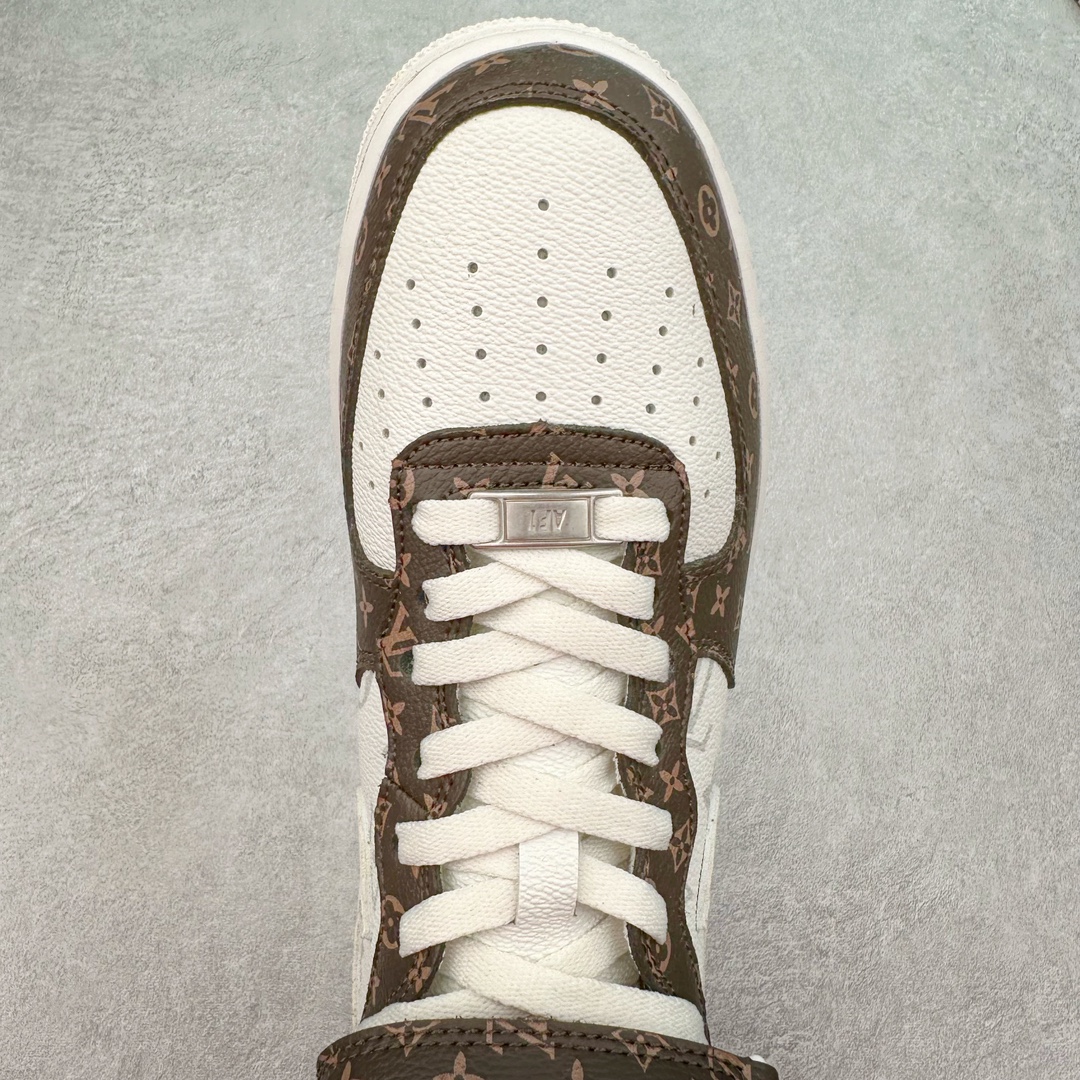 图片[4]-NK Air Force 1 Mid 空军一号中帮高帮百搭休闲运动板鞋 DV0688-100 柔软、弹性十足的缓震性能和出色的中底设计 横跨复古与现代的外型结合 造就出风靡全球三十多年的Force 1 尺码：36 36.5 37.5 38 38.5 39 40 40.5 41 42 42.5 43 44 44.5 45-选品中心