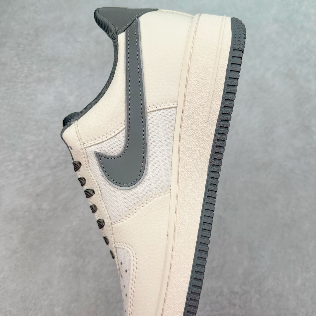 图片[7]-NK Air Force 1´07 Low 空军一号低帮百搭休闲运动板鞋 KK1988-005 柔软、弹性十足的缓震性能和出色的中底设计 横跨复古与现代的外型结合 造就出风靡全球 三十多年的Force 1 直到今天还深受青睐 尺码：36 36.5 37.5 38 38.5 39 40 40.5 41 42 42.5 43 44 44.5 45-选品中心