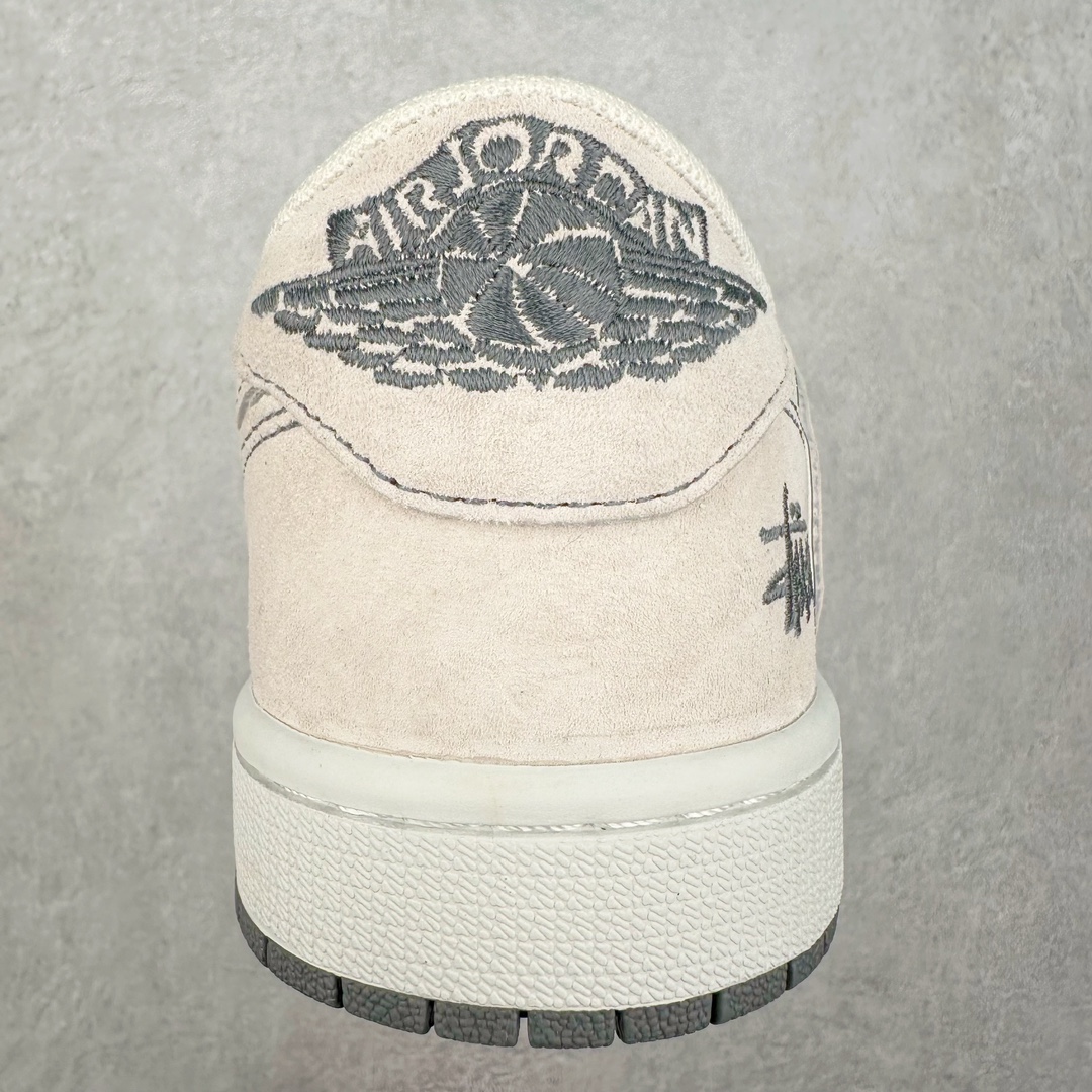 图片[8]-TS x Air Jordan AJ1 Low 倒钩低帮联名定制配色 XZ3398-002 原厂内置气垫魔块 A模大底 头层小牛皮 鞋舌AJ原厂专用牛津布+AJ专用反口珍珠布+原厂无杂质高弹内里海棉+特殊封边弹力鞋带 尺码：36 36.5 37.5 38 38.5 39 40 40.5 41 42 42.5 43 44 44.5 45 46 47.5-选品中心