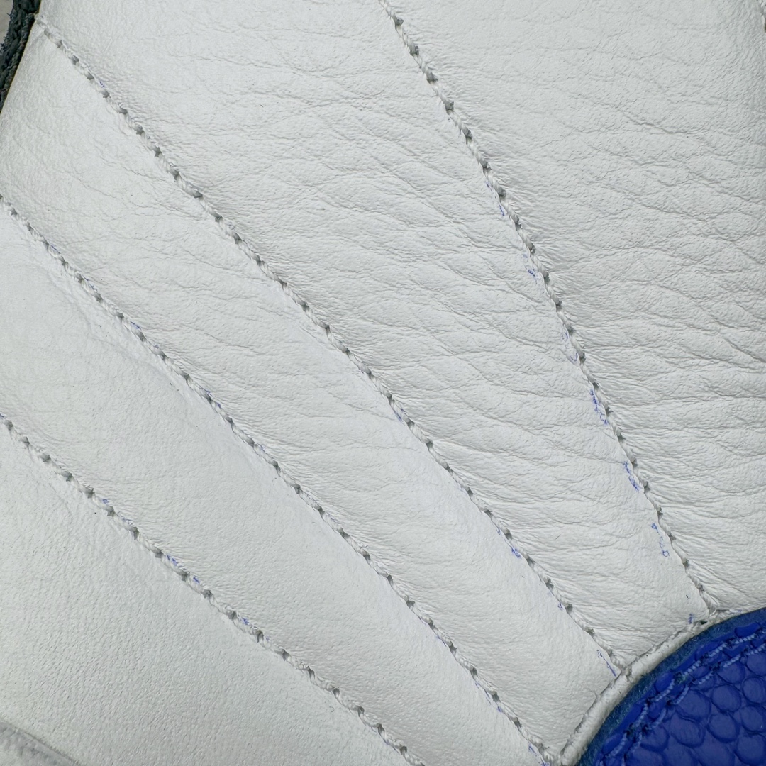 图片[19]-＃SZ纯原 Air Jordan AJ12 Retro 蓝莓 货号：CT8013-140 外贸特供批次 原楦原档案数据开模打造 原汁原味12代鞋型 进口原厂皮料 原厂碳板 原装材料 原厂定制金属扣 原厂电绣 支持与公司货全方位对比 只服务于5%懂鞋的高端客户 发国外可支持各种retail商店充正寄售 尺码：40 40.5 41 42 42.5 43 44 44.5 45 45.5 46 47.5 48.5-选品中心
