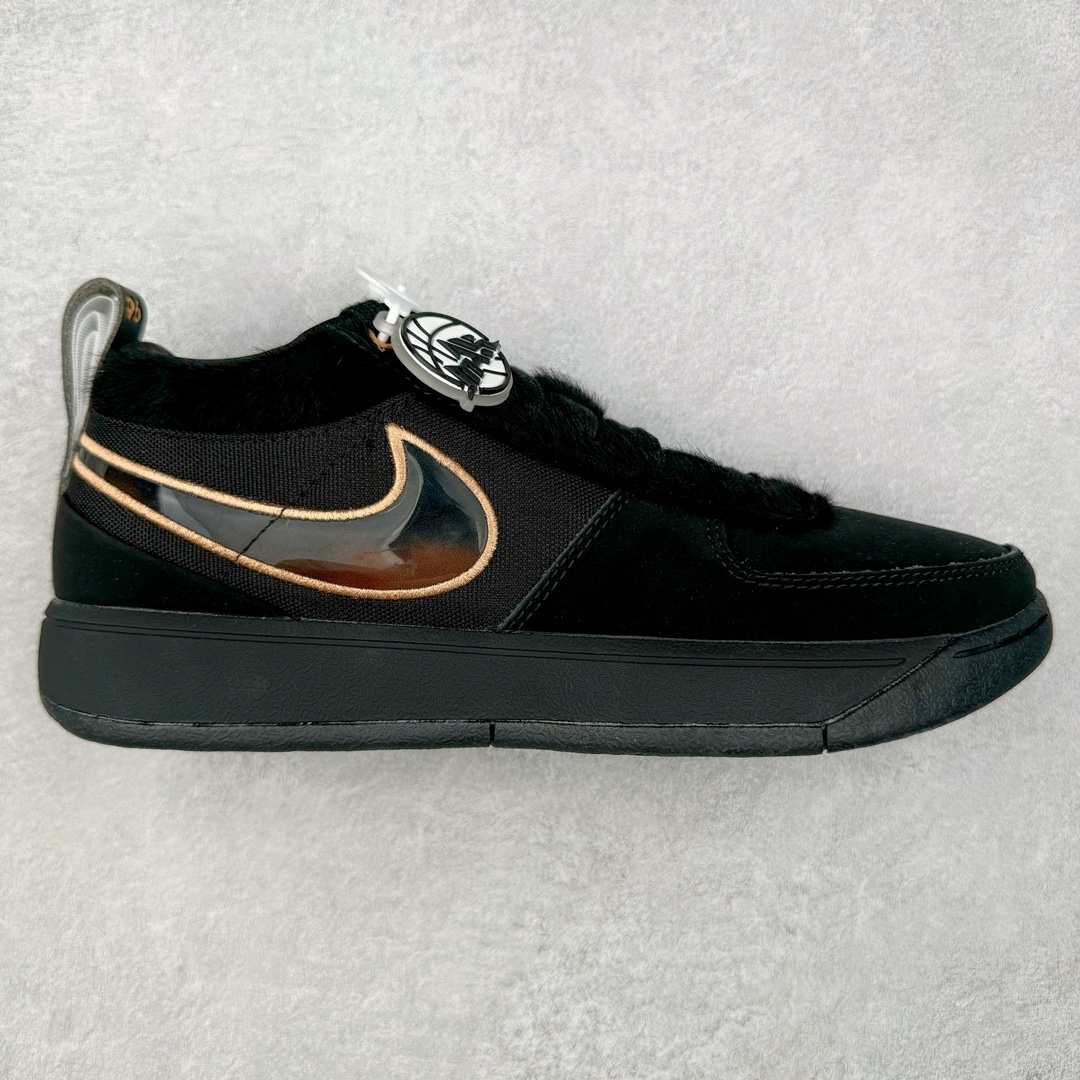 ＃灭世/Max NK Book 1 Devin Booker 德文·布克一代男子实战篮球鞋 黑金 FJ4250-001 灭世纯原革新出货‼️缓震配置独家革新！实战属性直接拉满👊🏻实战 天花板上限再度提升！实战亲测-性能体验吊打国产同价位鞋款（为满足海外市场 布克一代最大尺码为47.5） ⚫️增配前掌鹅蛋ZOOM ➕抗扭片➕后掌马蹄ZOOM气垫（正品仅配置后掌zoom气垫） ⚫️采用科比4代鞋楦以及龙骨数据打造！小科4实至名归！（完美解决正品压脚趾问题） ⚫️鞋身➕鞋头增配高频补强层，提升鞋头以及脚踝支撑性 ⚫️鞋垫采用科比4代元年高弹缓震垫材质-磨合一场直接贴合脚型☑️ ⚫️外底加厚2mm，wow10止滑配方，无需磨合，抓地性能原地起飞 最强布克一代有且只在灭世纯原（支持市场任意货品正面PK） 真材实料，肉眼可见！革新升级绝非空穴来风！灭世纯原内外兼修，用态度诠释实战新篇章👊🏻 Book 1 尺码 39-47.5-选品中心