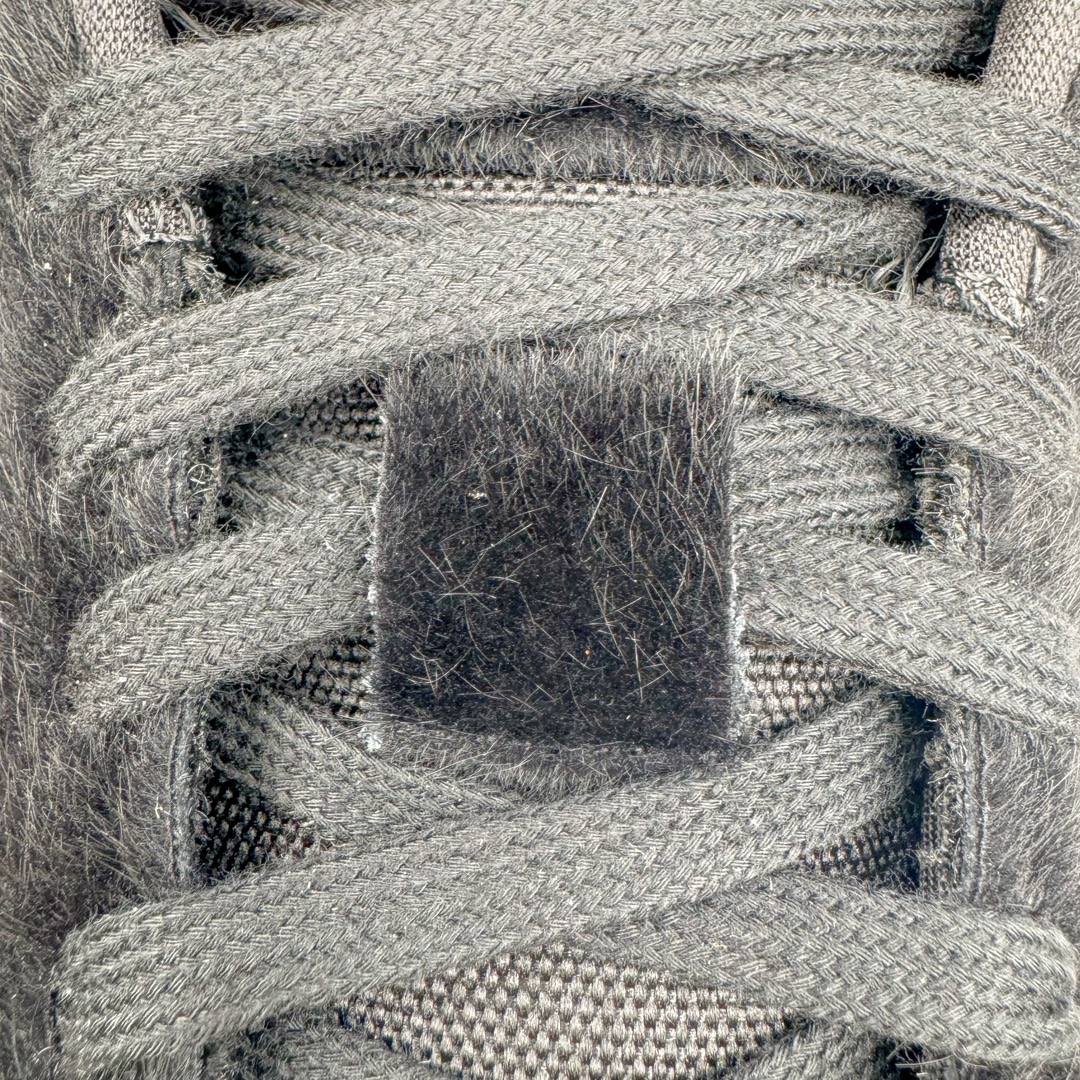 图片[14]-＃灭世/Max NK Book 1 Devin Booker 德文·布克一代男子实战篮球鞋 黑金 FJ4250-001 灭世纯原革新出货‼️缓震配置独家革新！实战属性直接拉满👊🏻实战 天花板上限再度提升！实战亲测-性能体验吊打国产同价位鞋款（为满足海外市场 布克一代最大尺码为47.5） ⚫️增配前掌鹅蛋ZOOM ➕抗扭片➕后掌马蹄ZOOM气垫（正品仅配置后掌zoom气垫） ⚫️采用科比4代鞋楦以及龙骨数据打造！小科4实至名归！（完美解决正品压脚趾问题） ⚫️鞋身➕鞋头增配高频补强层，提升鞋头以及脚踝支撑性 ⚫️鞋垫采用科比4代元年高弹缓震垫材质-磨合一场直接贴合脚型☑️ ⚫️外底加厚2mm，wow10止滑配方，无需磨合，抓地性能原地起飞 最强布克一代有且只在灭世纯原（支持市场任意货品正面PK） 真材实料，肉眼可见！革新升级绝非空穴来风！灭世纯原内外兼修，用态度诠释实战新篇章👊🏻 Book 1 尺码 39-47.5-选品中心