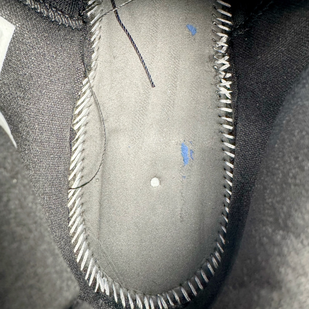 图片[11]-＃灭世/Max NK Book 1 Devin Booker 德文·布克一代男子实战篮球鞋 黑金 FJ4250-001 灭世纯原革新出货‼️缓震配置独家革新！实战属性直接拉满👊🏻实战 天花板上限再度提升！实战亲测-性能体验吊打国产同价位鞋款（为满足海外市场 布克一代最大尺码为47.5） ⚫️增配前掌鹅蛋ZOOM ➕抗扭片➕后掌马蹄ZOOM气垫（正品仅配置后掌zoom气垫） ⚫️采用科比4代鞋楦以及龙骨数据打造！小科4实至名归！（完美解决正品压脚趾问题） ⚫️鞋身➕鞋头增配高频补强层，提升鞋头以及脚踝支撑性 ⚫️鞋垫采用科比4代元年高弹缓震垫材质-磨合一场直接贴合脚型☑️ ⚫️外底加厚2mm，wow10止滑配方，无需磨合，抓地性能原地起飞 最强布克一代有且只在灭世纯原（支持市场任意货品正面PK） 真材实料，肉眼可见！革新升级绝非空穴来风！灭世纯原内外兼修，用态度诠释实战新篇章👊🏻 Book 1 尺码 39-47.5-选品中心