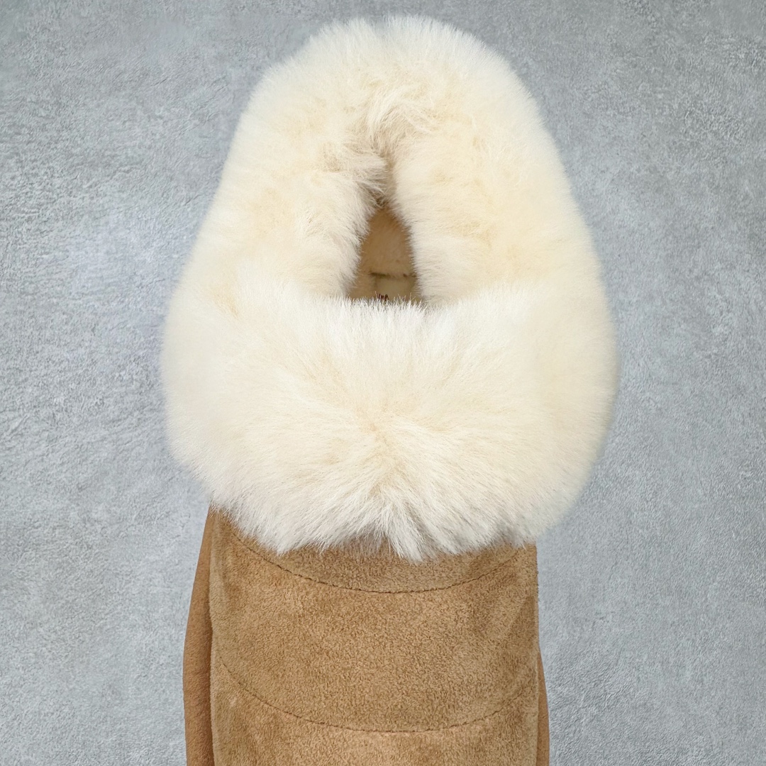 图片[5]-＃GD UGG 6390经典秋冬羊皮毛一体雪地靴 隆丰A级澳洲进口羊皮毛一体 完全遵循ZP工艺流程 代工厂原厂版师 秉承无原鞋不开发选择 注重每一处细节 市面最正版型 TREADLITE\\\”轻翼\\\”科技外底 轻便/耐用/柔韧/桩型【售后郑重承诺】一个月内若出现重大脱胶/断底等质量问题 直接为您换新 翻毛皮鞋面 细腻亲肤再生聚酯纤维滚边 舒适易打理 保暖性佳 UGG plush™ 里衬和内底 茸软亲肤 舒适暖足 经典鞋型搭配轻盈厚底 稳稳拿捏秋冬出街时髦造型 Treadlite by UGG 轻翼大底 轻盈缓震 为双足减负 舒适轻便 助你轻松畅玩整天 尺码：35 36 37 38 39 40-选品中心