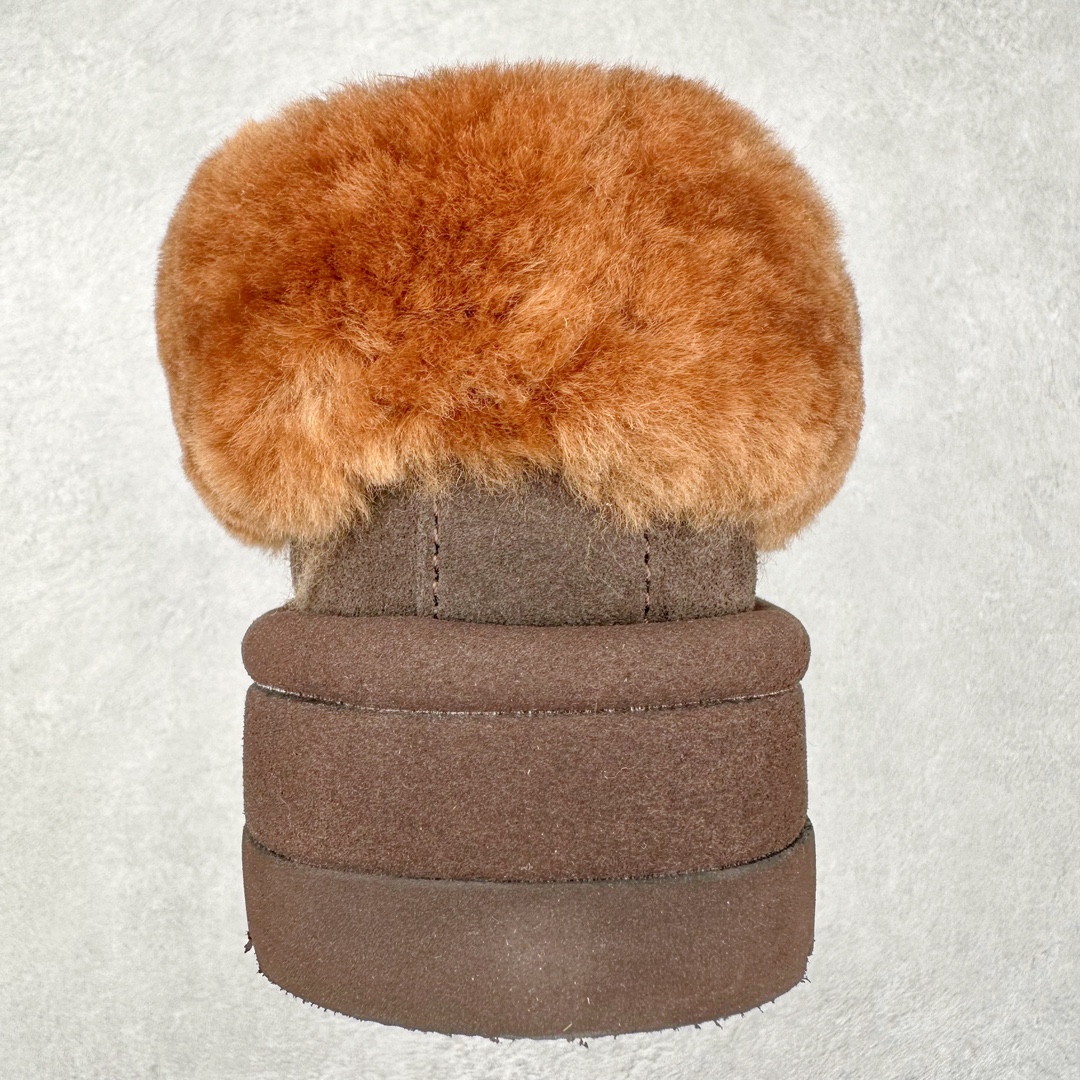 图片[8]-＃GD UGG 6390经典秋冬羊皮毛一体雪地靴 隆丰A级澳洲进口羊皮毛一体 完全遵循ZP工艺流程 代工厂原厂版师 秉承无原鞋不开发选择 注重每一处细节 市面最正版型 TREADLITE\\\”轻翼\\\”科技外底 轻便/耐用/柔韧/桩型【售后郑重承诺】一个月内若出现重大脱胶/断底等质量问题 直接为您换新 翻毛皮鞋面 细腻亲肤再生聚酯纤维滚边 舒适易打理 保暖性佳 UGG plush™ 里衬和内底 茸软亲肤 舒适暖足 经典鞋型搭配轻盈厚底 稳稳拿捏秋冬出街时髦造型 Treadlite by UGG 轻翼大底 轻盈缓震 为双足减负 舒适轻便 助你轻松畅玩整天 尺码：35 36 37 38 39 40-选品中心