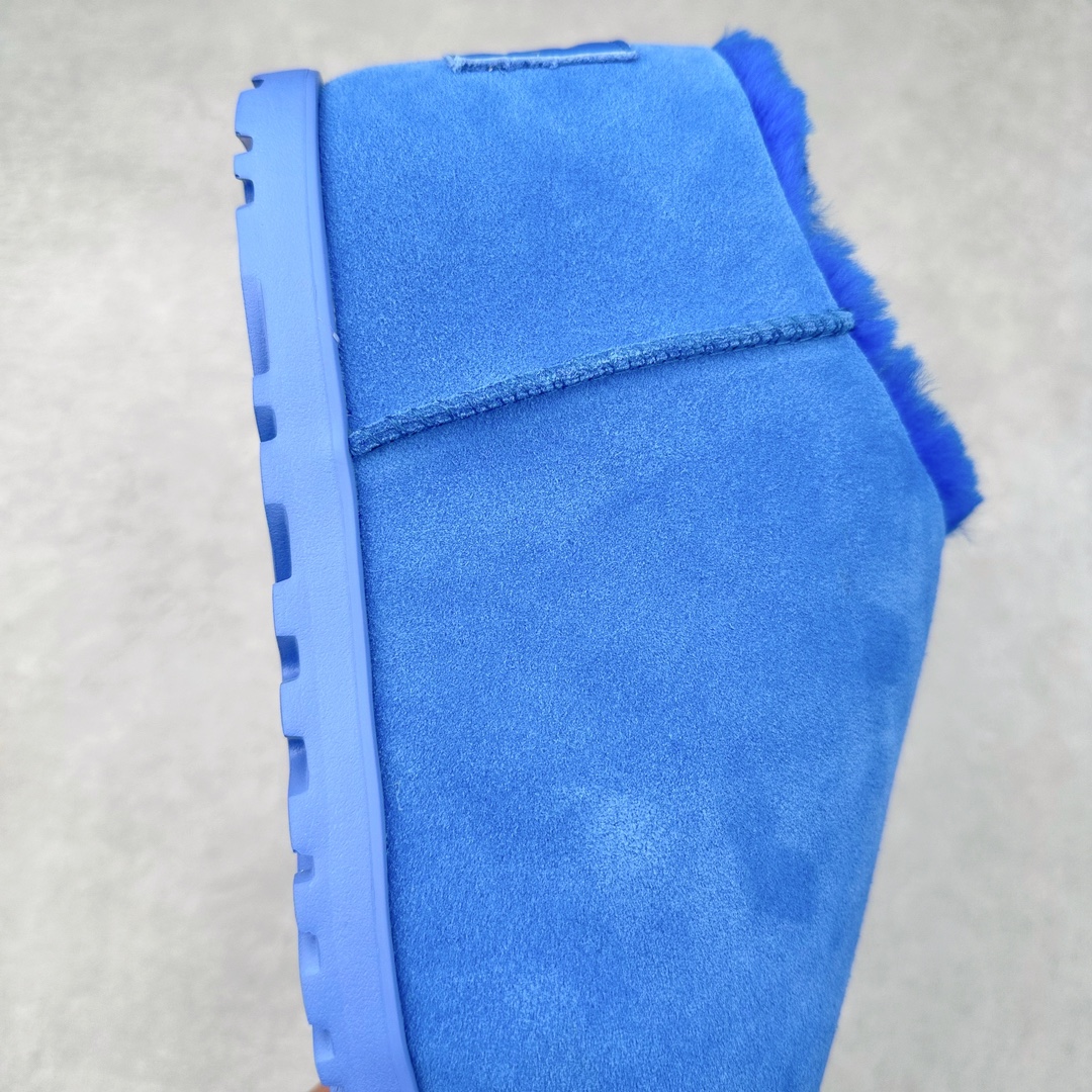 图片[6]-＃GD UGG 8215经典秋冬羊皮毛一体雪地靴 隆丰A级澳洲进口羊皮毛一体 完全遵循ZP工艺流程 代工厂原厂版师 秉承无原鞋不开发选择 注重每一处细节 市面最正版型 TREADLITE\\\”轻翼\\\”科技外底 轻便/耐用/柔韧/桩型【售后郑重承诺】一个月内若出现重大脱胶/断底等质量问题 直接为您换新 翻毛皮鞋面 细腻亲肤再生聚酯纤维滚边 舒适易打理 保暖性佳 UGG plush™ 里衬和内底 茸软亲肤 舒适暖足 经典鞋型搭配轻盈厚底 稳稳拿捏秋冬出街时髦造型 Treadlite by UGG 轻翼大底 轻盈缓震 为双足减负 舒适轻便 助你轻松畅玩整天 尺码：35 36 37 38 39 40-选品中心