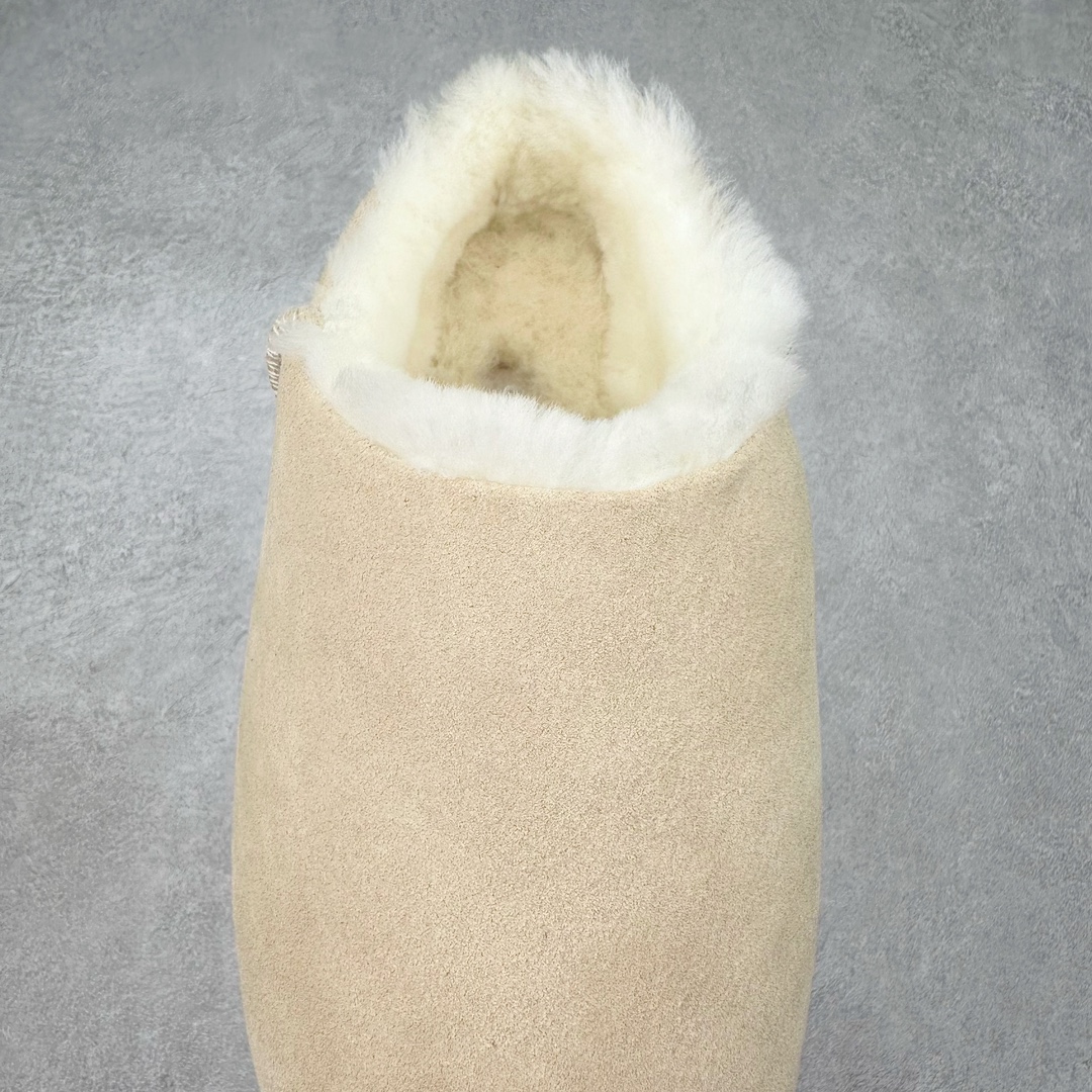 图片[5]-＃GD UGG 8215经典秋冬羊皮毛一体雪地靴 隆丰A级澳洲进口羊皮毛一体 完全遵循ZP工艺流程 代工厂原厂版师 秉承无原鞋不开发选择 注重每一处细节 市面最正版型 TREADLITE\\\”轻翼\\\”科技外底 轻便/耐用/柔韧/桩型【售后郑重承诺】一个月内若出现重大脱胶/断底等质量问题 直接为您换新 翻毛皮鞋面 细腻亲肤再生聚酯纤维滚边 舒适易打理 保暖性佳 UGG plush™ 里衬和内底 茸软亲肤 舒适暖足 经典鞋型搭配轻盈厚底 稳稳拿捏秋冬出街时髦造型 Treadlite by UGG 轻翼大底 轻盈缓震 为双足减负 舒适轻便 助你轻松畅玩整天 尺码：35 36 37 38 39 40-选品中心