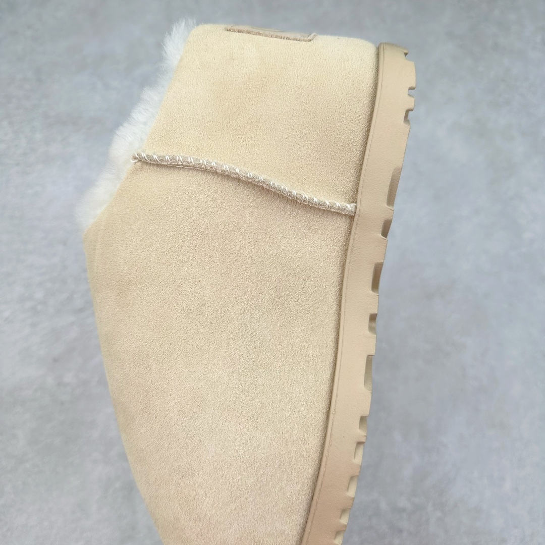 图片[7]-＃GD UGG 8215经典秋冬羊皮毛一体雪地靴 隆丰A级澳洲进口羊皮毛一体 完全遵循ZP工艺流程 代工厂原厂版师 秉承无原鞋不开发选择 注重每一处细节 市面最正版型 TREADLITE\\\”轻翼\\\”科技外底 轻便/耐用/柔韧/桩型【售后郑重承诺】一个月内若出现重大脱胶/断底等质量问题 直接为您换新 翻毛皮鞋面 细腻亲肤再生聚酯纤维滚边 舒适易打理 保暖性佳 UGG plush™ 里衬和内底 茸软亲肤 舒适暖足 经典鞋型搭配轻盈厚底 稳稳拿捏秋冬出街时髦造型 Treadlite by UGG 轻翼大底 轻盈缓震 为双足减负 舒适轻便 助你轻松畅玩整天 尺码：35 36 37 38 39 40-选品中心