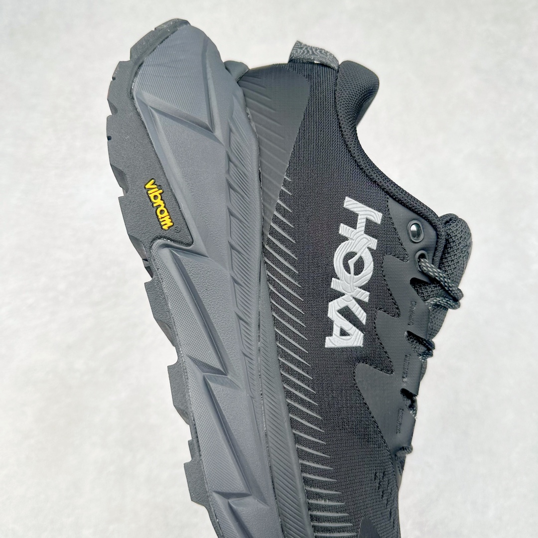 图片[6]-HOKA SKYLINE-FLOAT X 为HOKA首双搭载PeBax推进板的户外登山鞋，为近期大受欢迎的快速登山趋势打造，可同时对应越野跑与快速登山需求。90%蓖麻油提炼制造的Pebax推进版，搭配以甘蔗材质提炼的双密度EVA中底，为登山者带来源源不绝的前进能量。后跟外侧加长的Swallowtail Heel燕尾设计，同时提供上坡有感推进力、下坡步态更顺畅转换的快速登山新体验，适合想尝试轻量化登山，追求快速登山，但希望同时保持支撑推进力的族群。SKYLINE-FLOAT X使用Vibram黄金大底XS Trek复合橡胶成分，兼具耐磨与抓地力，搭配全新设计的5mm大底鞋齿与鞋纹，让克服崎岖地形更轻松，落地更稳定。 尺码：36 36.5 37.5 38 38.5 39 40 40.5 41 42 42.5 43 44 44.5 45-选品中心