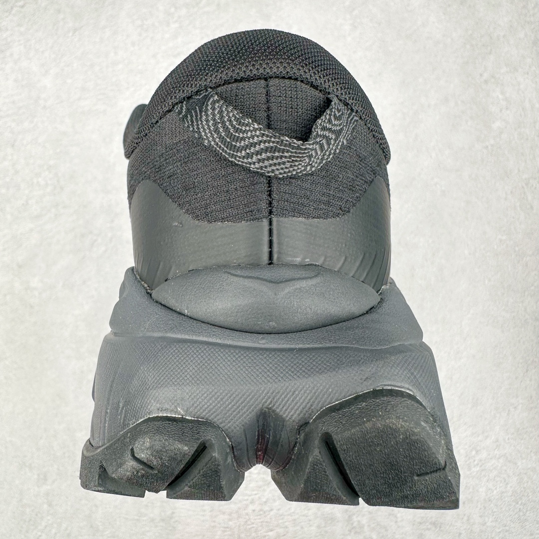 图片[8]-HOKA SKYLINE-FLOAT X 为HOKA首双搭载PeBax推进板的户外登山鞋，为近期大受欢迎的快速登山趋势打造，可同时对应越野跑与快速登山需求。90%蓖麻油提炼制造的Pebax推进版，搭配以甘蔗材质提炼的双密度EVA中底，为登山者带来源源不绝的前进能量。后跟外侧加长的Swallowtail Heel燕尾设计，同时提供上坡有感推进力、下坡步态更顺畅转换的快速登山新体验，适合想尝试轻量化登山，追求快速登山，但希望同时保持支撑推进力的族群。SKYLINE-FLOAT X使用Vibram黄金大底XS Trek复合橡胶成分，兼具耐磨与抓地力，搭配全新设计的5mm大底鞋齿与鞋纹，让克服崎岖地形更轻松，落地更稳定。 尺码：36 36.5 37.5 38 38.5 39 40 40.5 41 42 42.5 43 44 44.5 45-选品中心