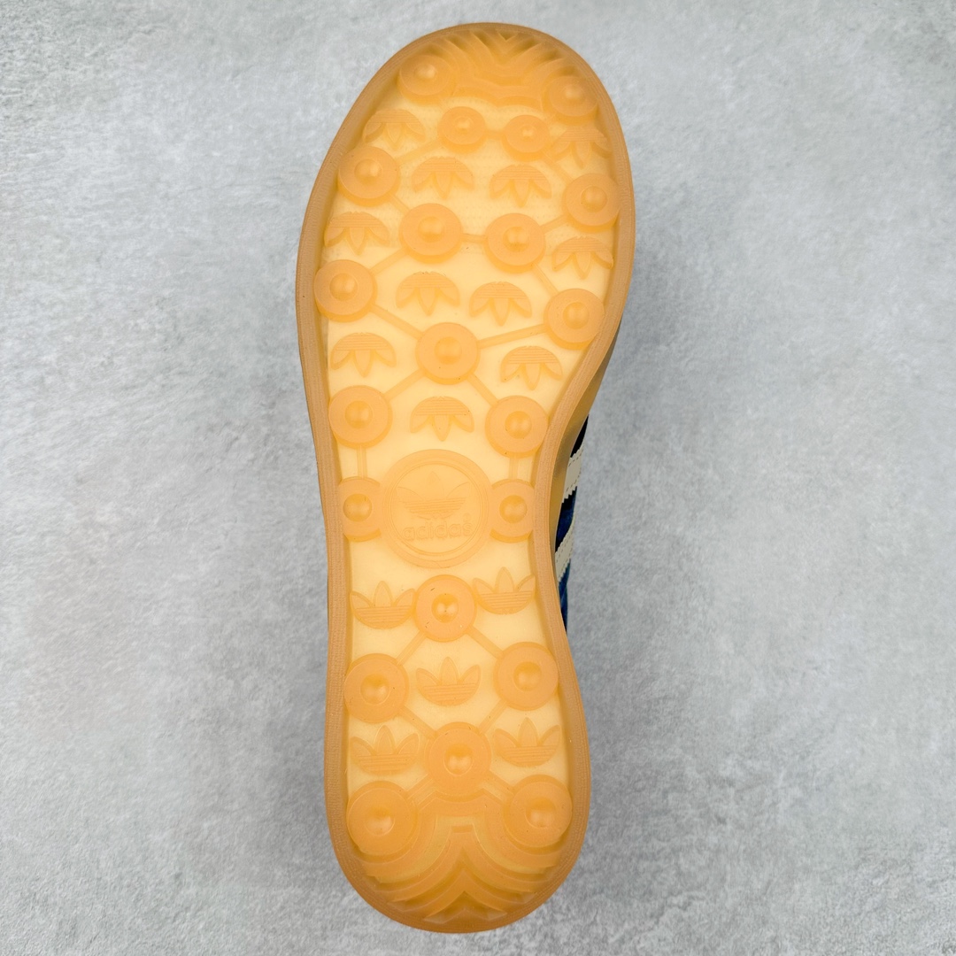 图片[9]-AD Gazelle Indoor Trainers 羚羊内训系列低帮复古百搭休闲运动德训风板鞋 IH7501 90年代经典的复刻版！自60年代以足球训练鞋面世以来,Gazelle就以其经典设计席卷全球。1991年版本的复刻,再造经典Gazelle。采用皮革打造,搭配浊色细节,让这款经典更加简约。尺码：36 36⅔ 37⅓ 38 38⅔ 39⅓ 40 40⅔ 41⅓ 42 42⅔ 43⅓ 44 45-选品中心