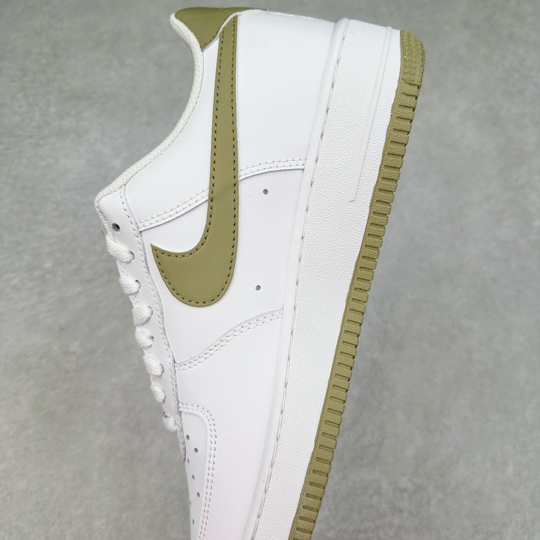 图片[7]-NK Air Force 1´07 Low 空军一号低帮百搭休闲运动板鞋 FZ4146-110 柔软、弹性十足的缓震性能和出色的中底设计 横跨复古与现代的外型结合 造就出风靡全球 三十多年的Force 1 直到今天还深受青睐 尺码：36 36.5 37.5 38 38.5 39 40 40.5 41 42 42.5 43 44 44.5 45-选品中心