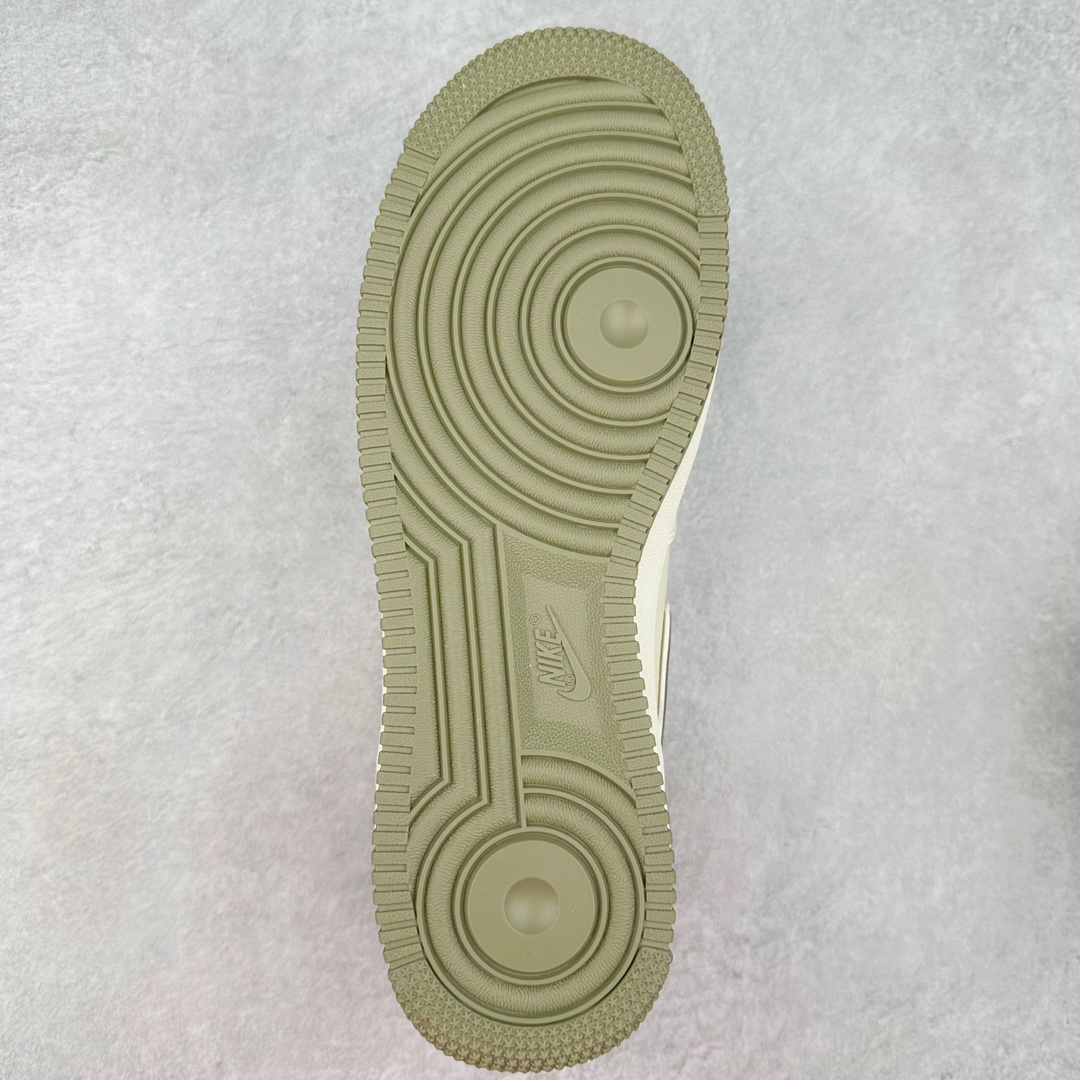 图片[9]-NK Air Force 1 Mid 空军一号中帮高帮百搭休闲运动板鞋 SH0235-577 柔软、弹性十足的缓震性能和出色的中底设计 横跨复古与现代的外型结合 造就出风靡全球三十多年的Force 1 尺码：36 36.5 37.5 38 38.5 39 40 40.5 41 42 42.5 43 44 44.5 45-选品中心