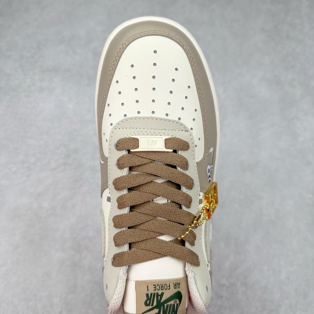 图片[4]-NK Air Force 1´07 Low 空军一号低帮百搭休闲运动板鞋 DB3301-331 柔软、弹性十足的缓震性能和出色的中底设计 横跨复古与现代的外型结合 造就出风靡全球 三十多年的Force 1 直到今天还深受青睐 尺码：36 36.5 37.5 38 38.5 39 40 40.5 41 42 42.5 43 44 44.5 45-选品中心