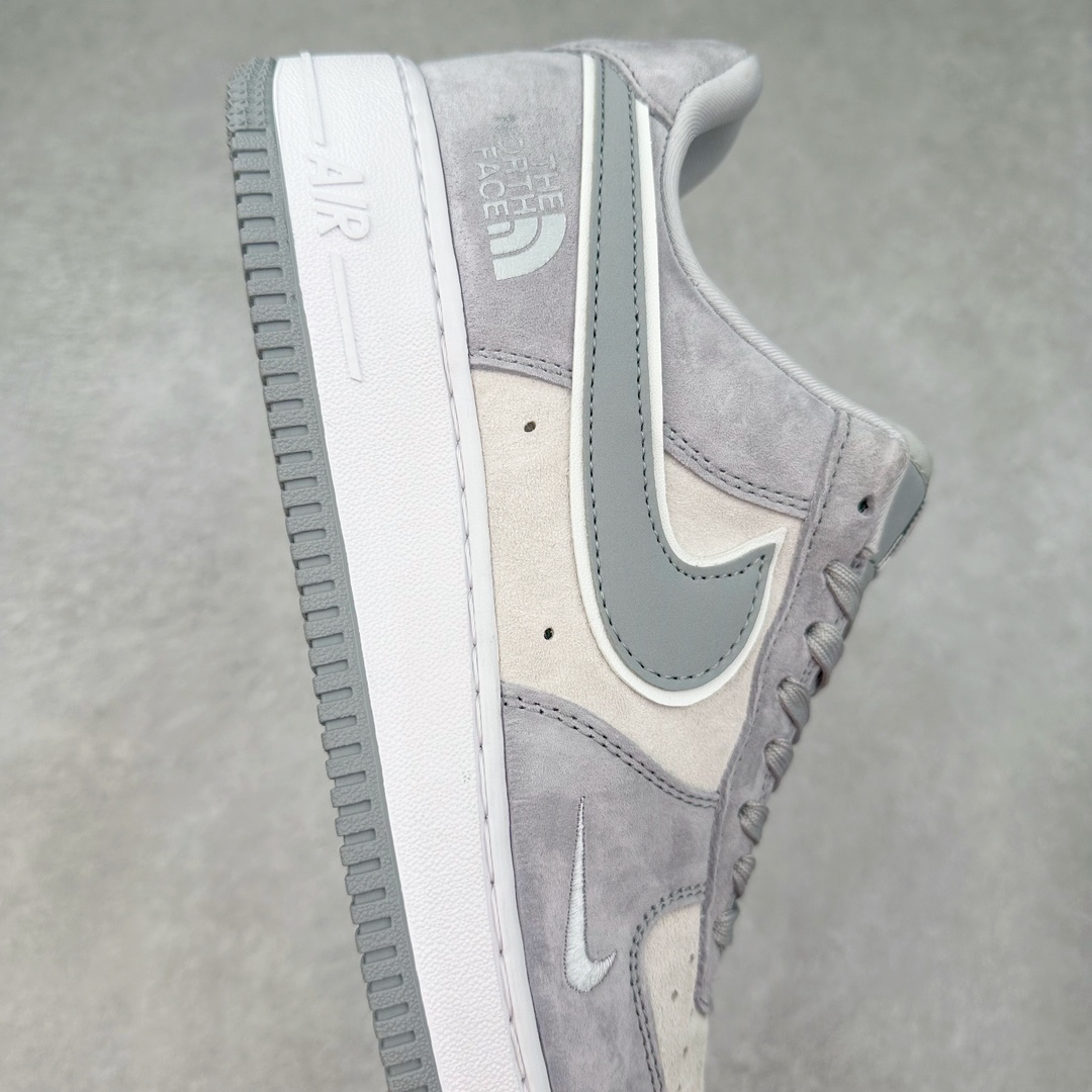 图片[6]-NK Air Force 1´07 Low 空军一号低帮百搭休闲运动板鞋 KK3333-004 柔软、弹性十足的缓震性能和出色的中底设计 横跨复古与现代的外型结合 造就出风靡全球 三十多年的Force 1 直到今天还深受青睐 尺码：36 36.5 37.5 38 38.5 39 40 40.5 41 42 42.5 43 44 44.5 45-选品中心