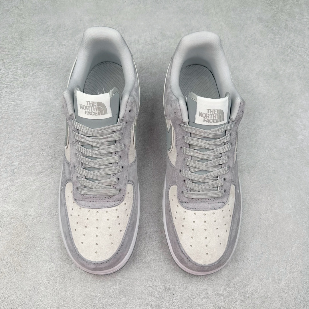 图片[2]-NK Air Force 1´07 Low 空军一号低帮百搭休闲运动板鞋 KK3333-004 柔软、弹性十足的缓震性能和出色的中底设计 横跨复古与现代的外型结合 造就出风靡全球 三十多年的Force 1 直到今天还深受青睐 尺码：36 36.5 37.5 38 38.5 39 40 40.5 41 42 42.5 43 44 44.5 45-选品中心